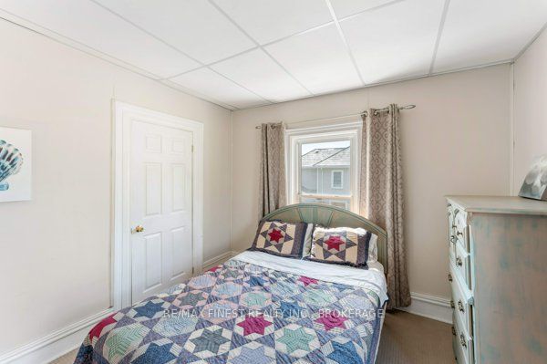 30 King Street Property Photo 27