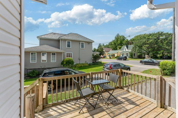 30 King Street Property Photo 29