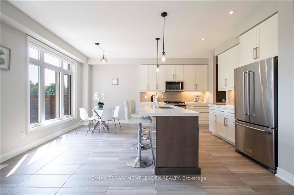 19 Secinaro Avenue Property Photo 8