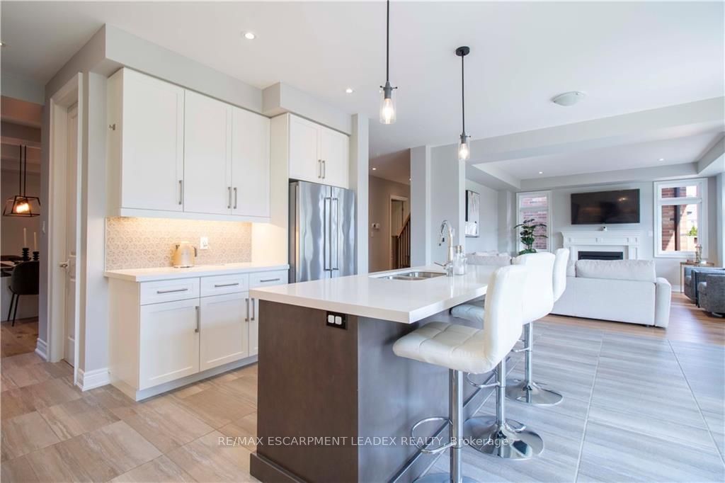 19 Secinaro Avenue Property Photo 10