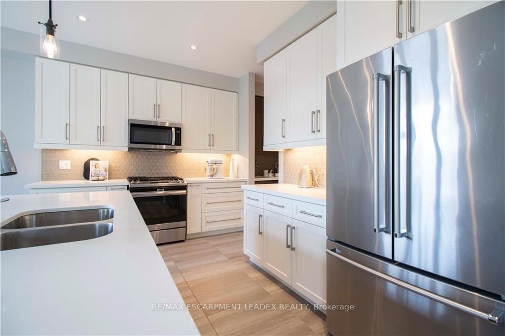 19 Secinaro Avenue Property Photo 12