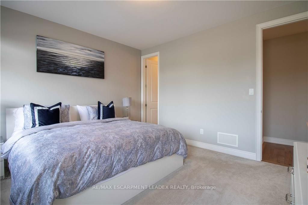 19 Secinaro Avenue Property Photo 28