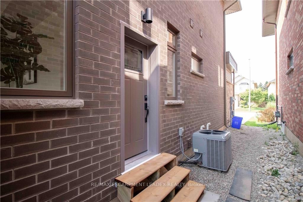 19 Secinaro Avenue Property Photo 40