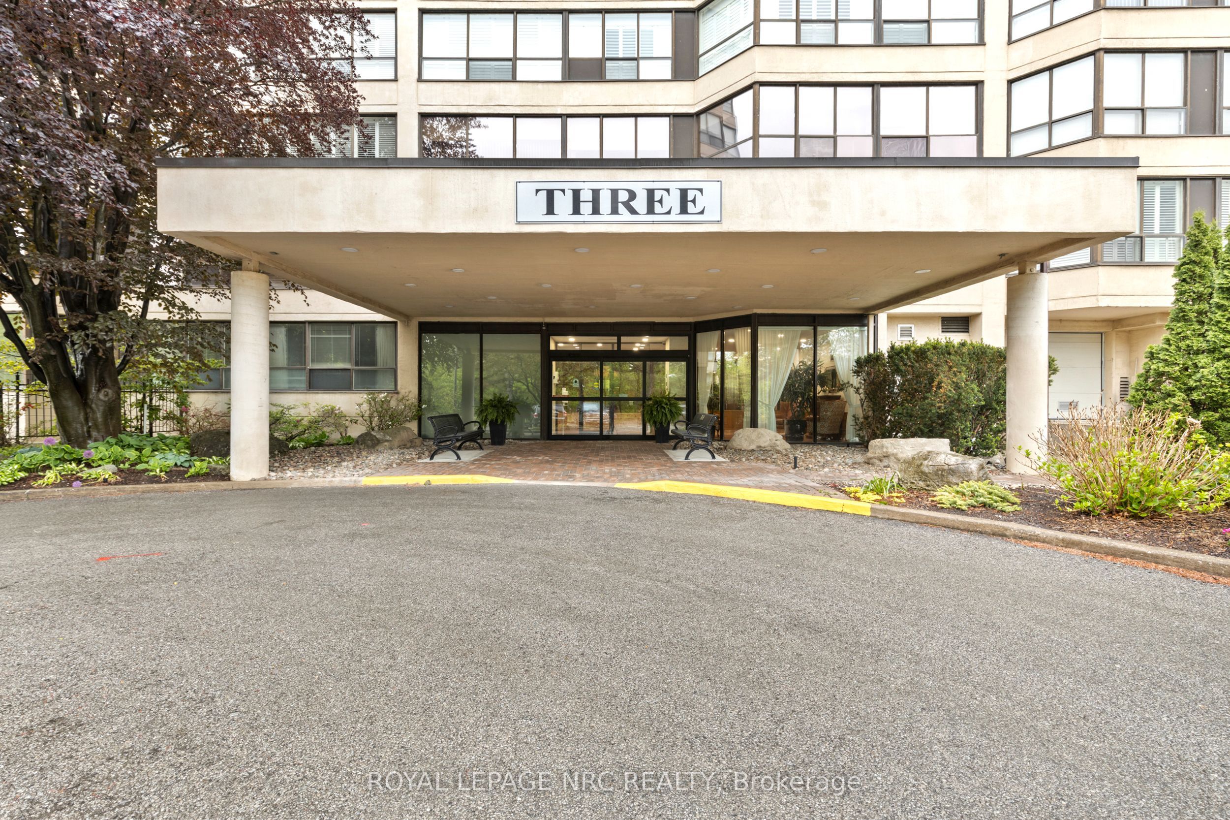 3 Towering Heights Boulevard Ph6 Property Photo 3