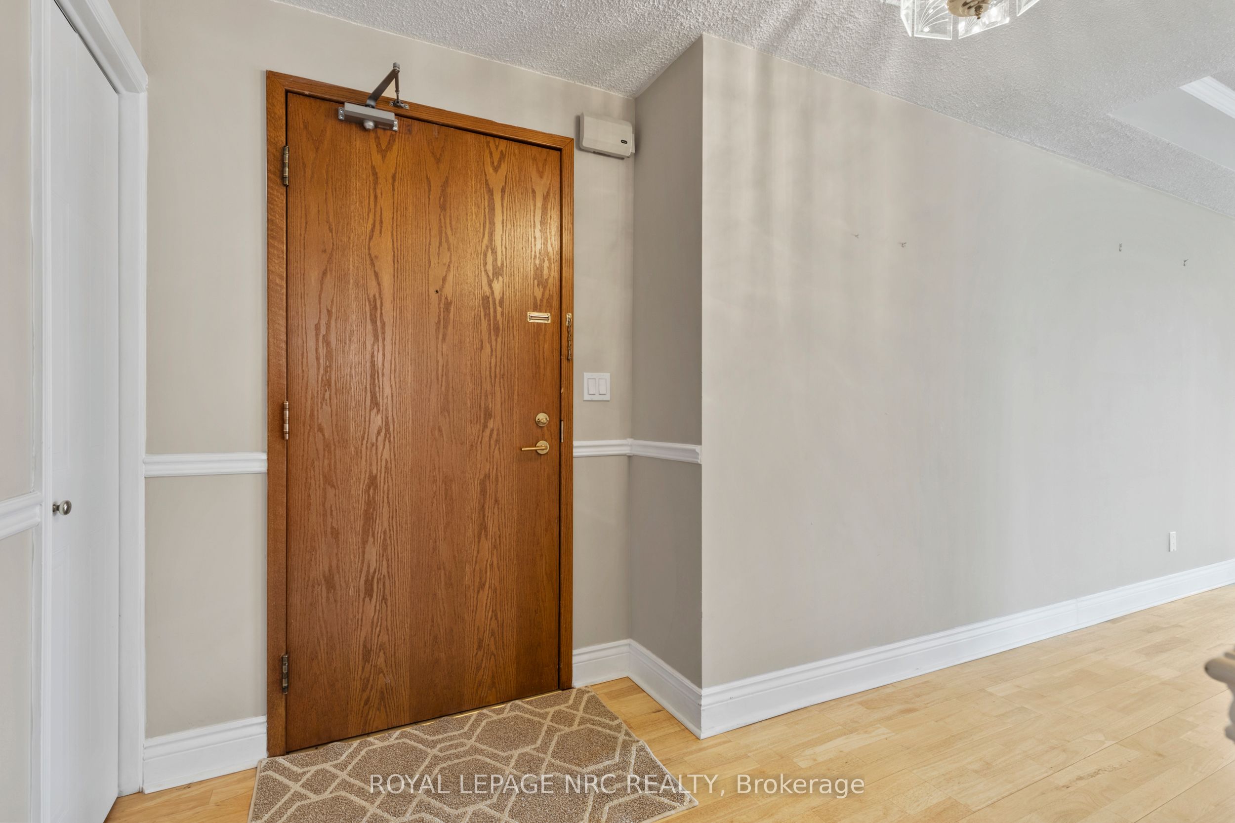 3 Towering Heights Boulevard Ph6 Property Photo 8