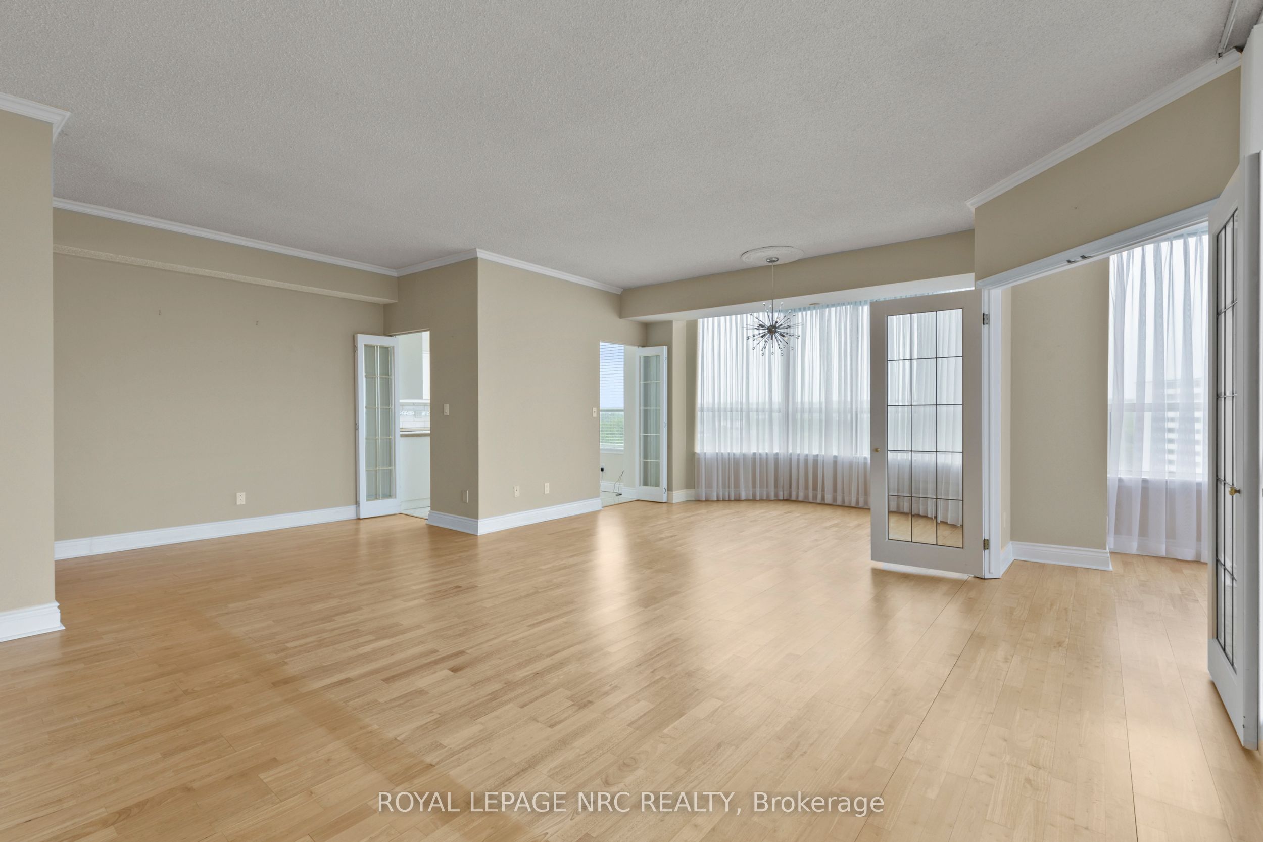 3 Towering Heights Boulevard Ph6 Property Photo 14