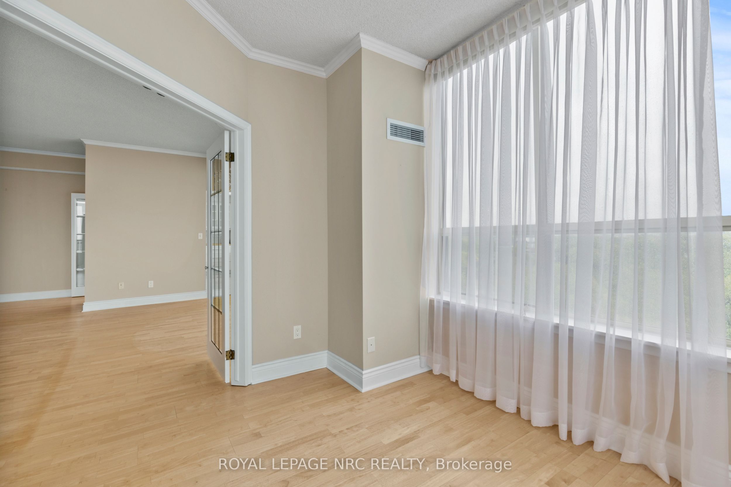 3 Towering Heights Boulevard Ph6 Property Photo 20