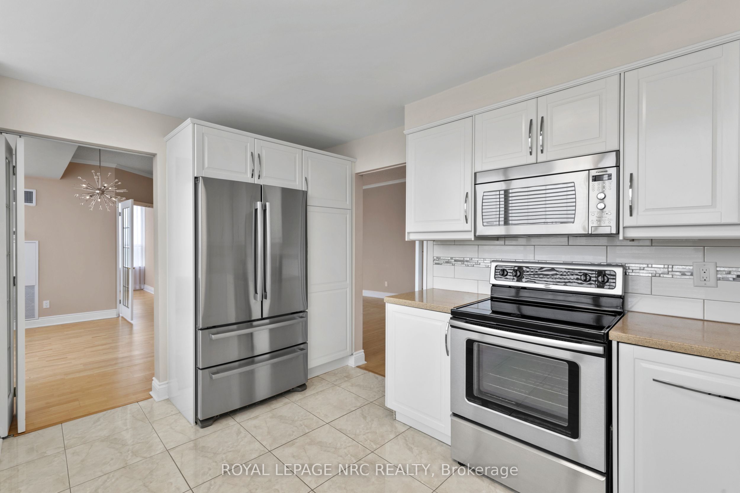 3 Towering Heights Boulevard Ph6 Property Photo 24
