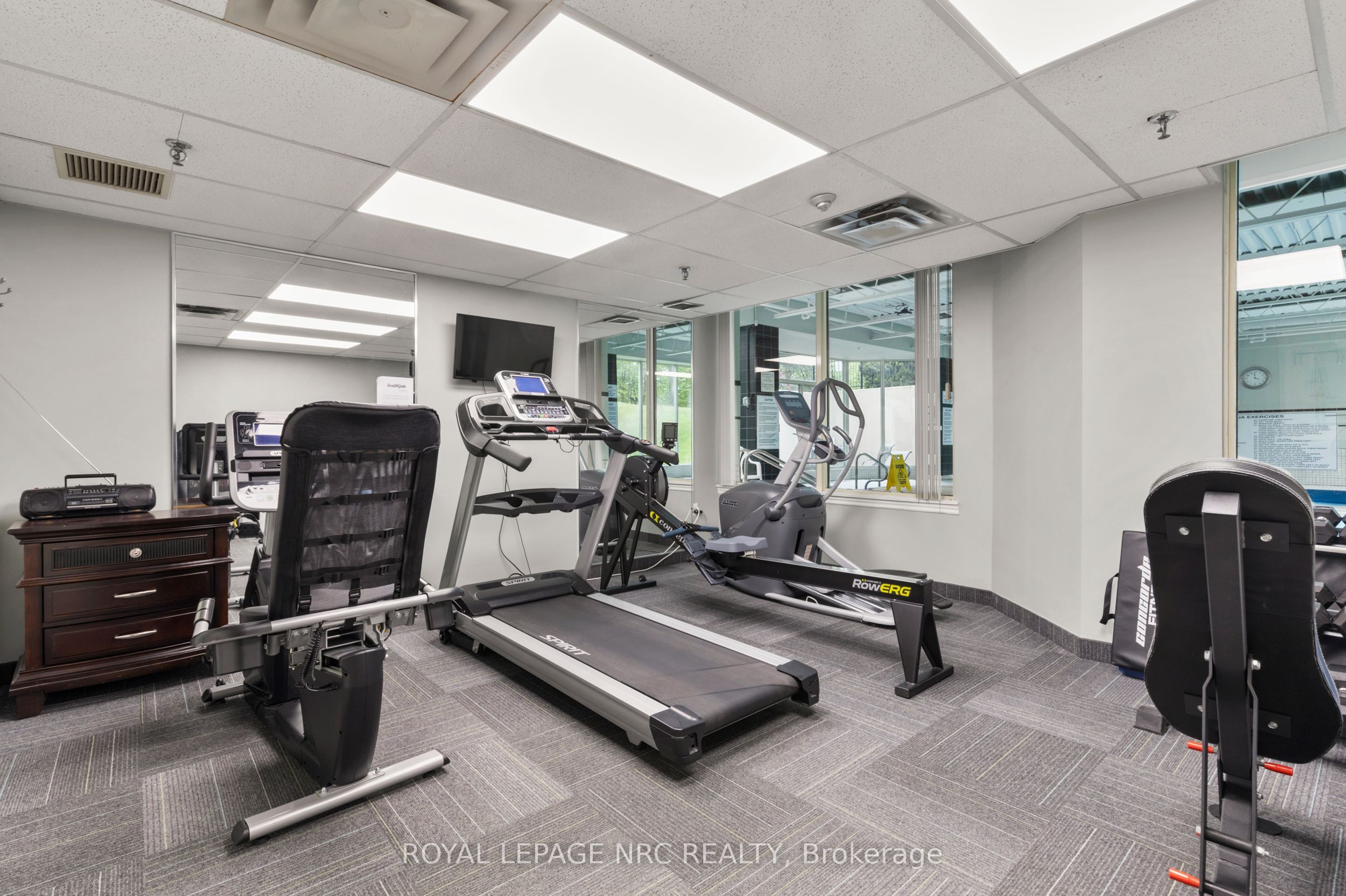 3 Towering Heights Boulevard Ph6 Property Photo 44