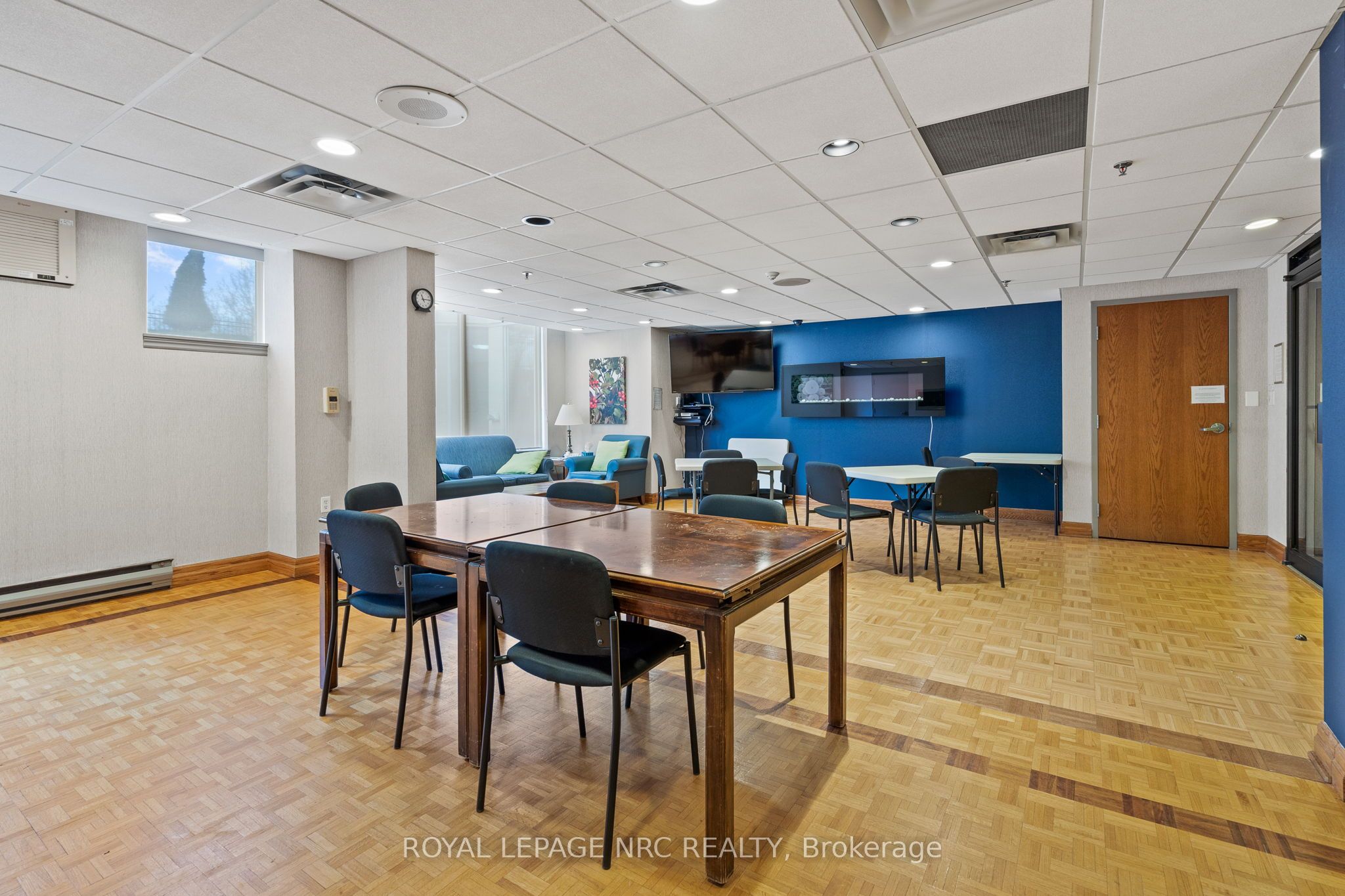 3 Towering Heights Boulevard Ph6 Property Photo 47