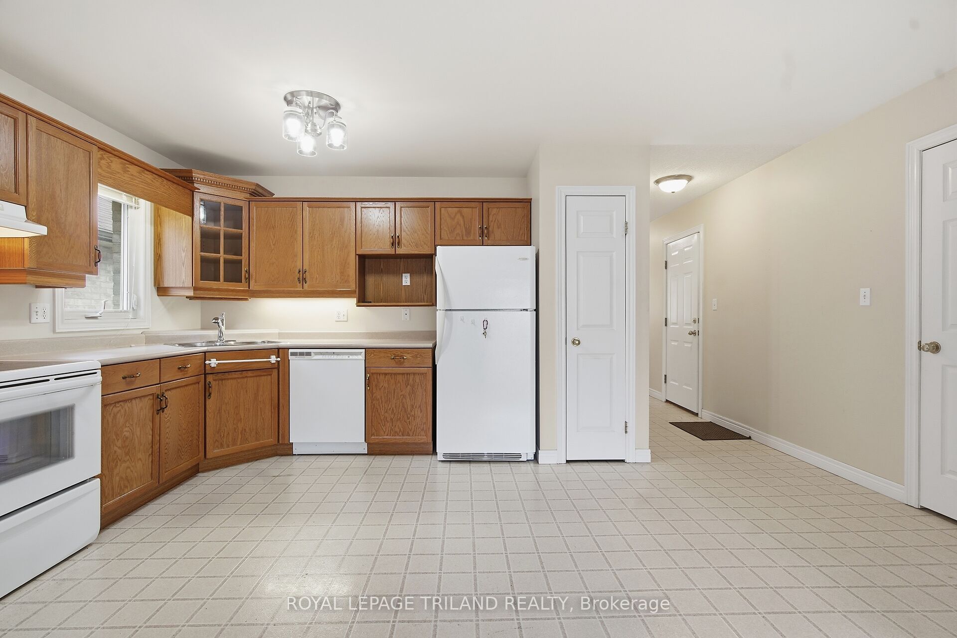 20 Windemere Place 10 Property Photo 7