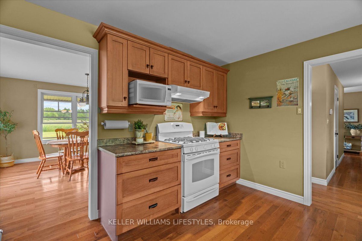 25728 Mcmurchy Line Property Photo 11
