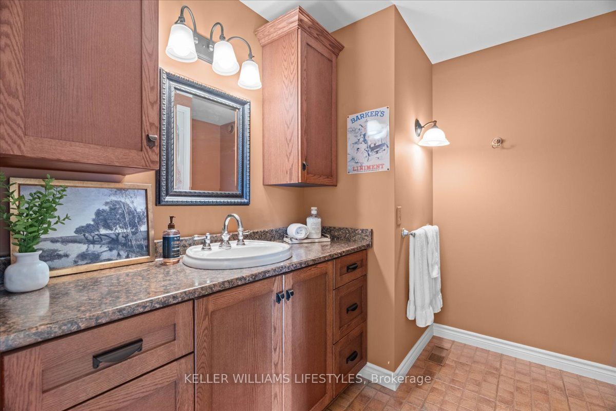25728 Mcmurchy Line Property Photo 13