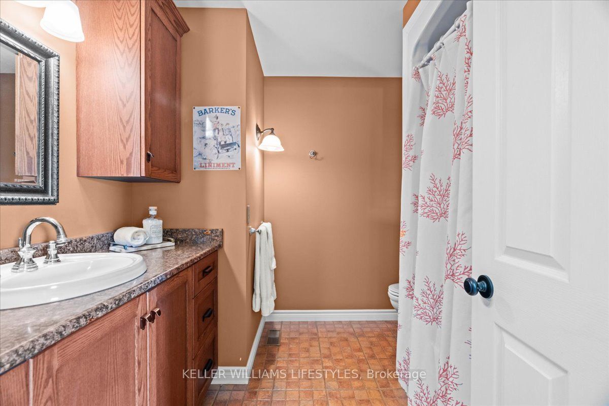 25728 Mcmurchy Line Property Photo 14