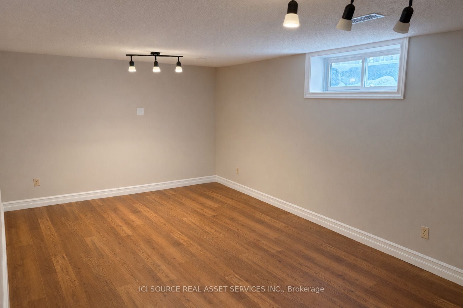 1593 Murphy Road Property Photo 30