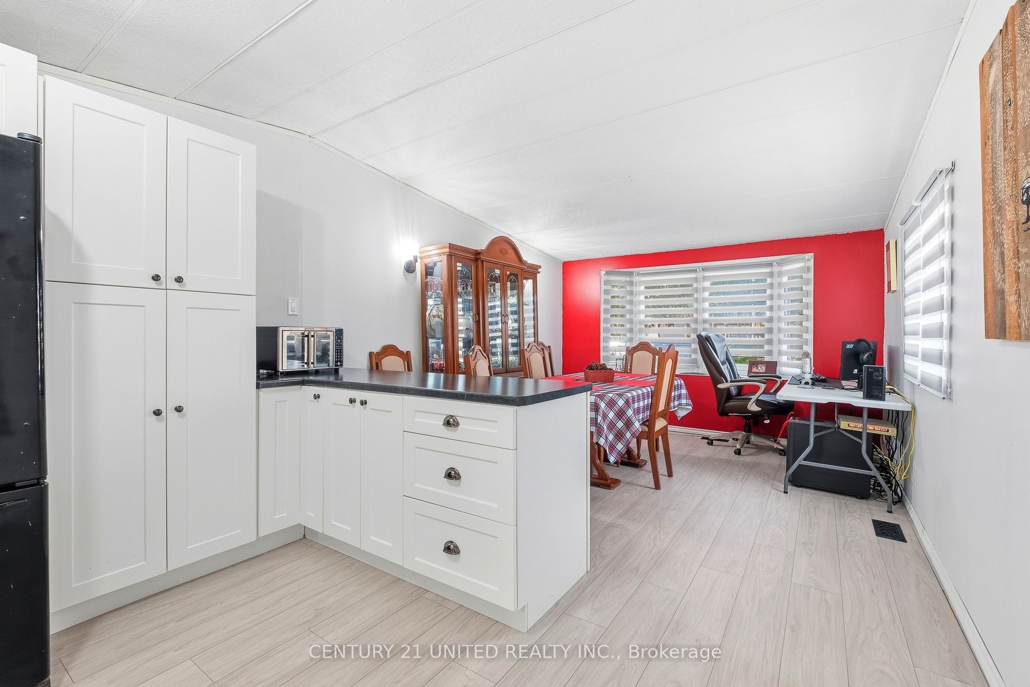 49 Hillview Drive Property Photo 15