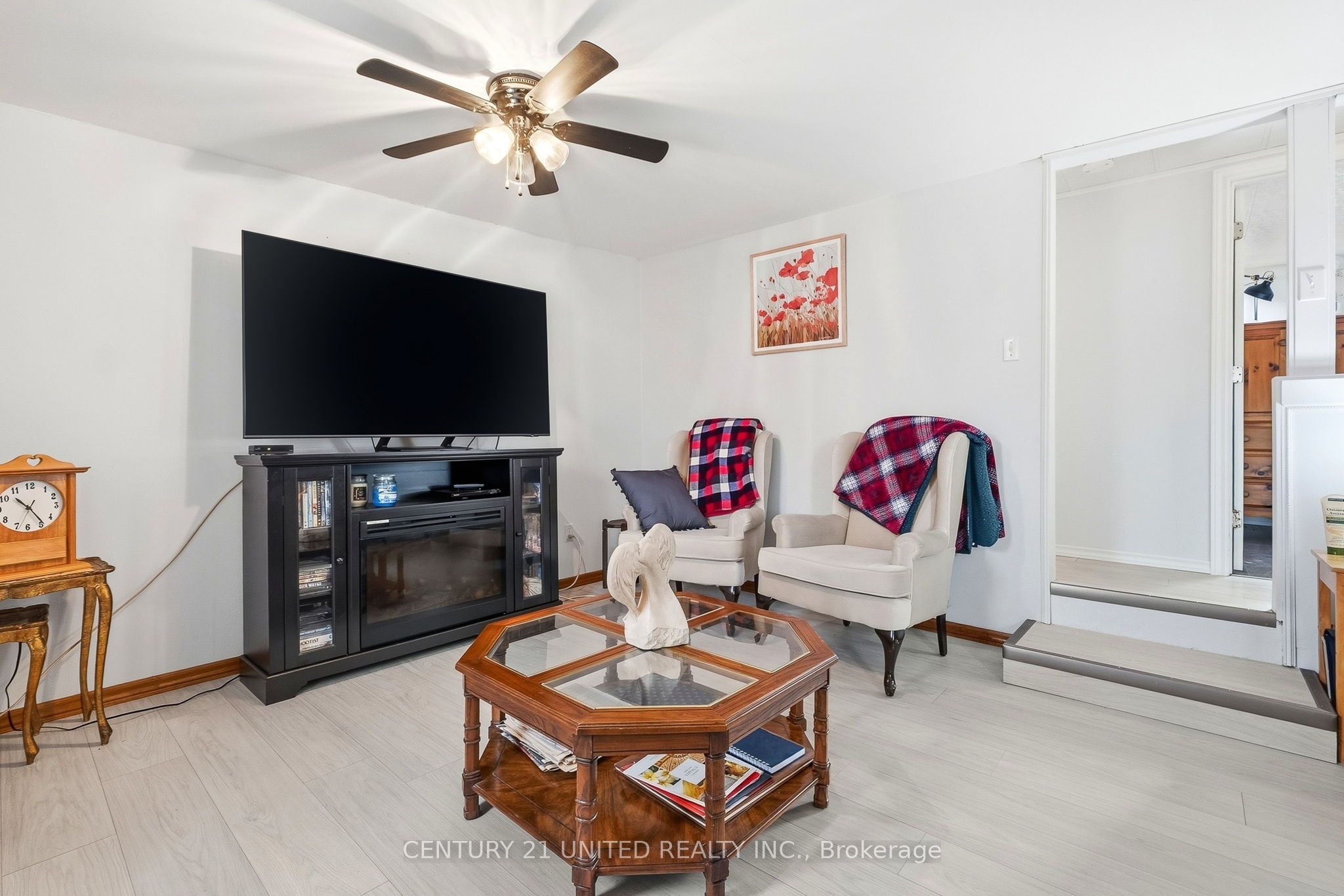 49 Hillview Drive Property Photo 22