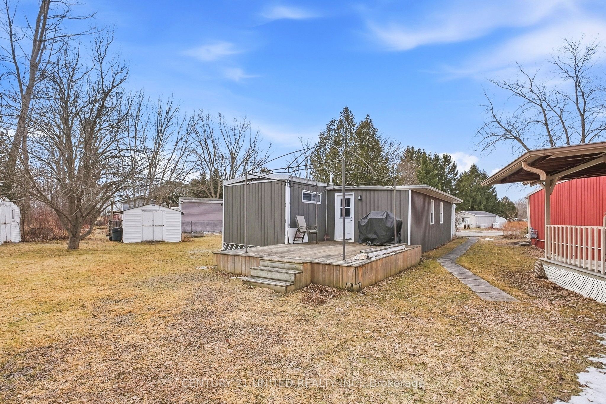 49 Hillview Drive Property Photo 38