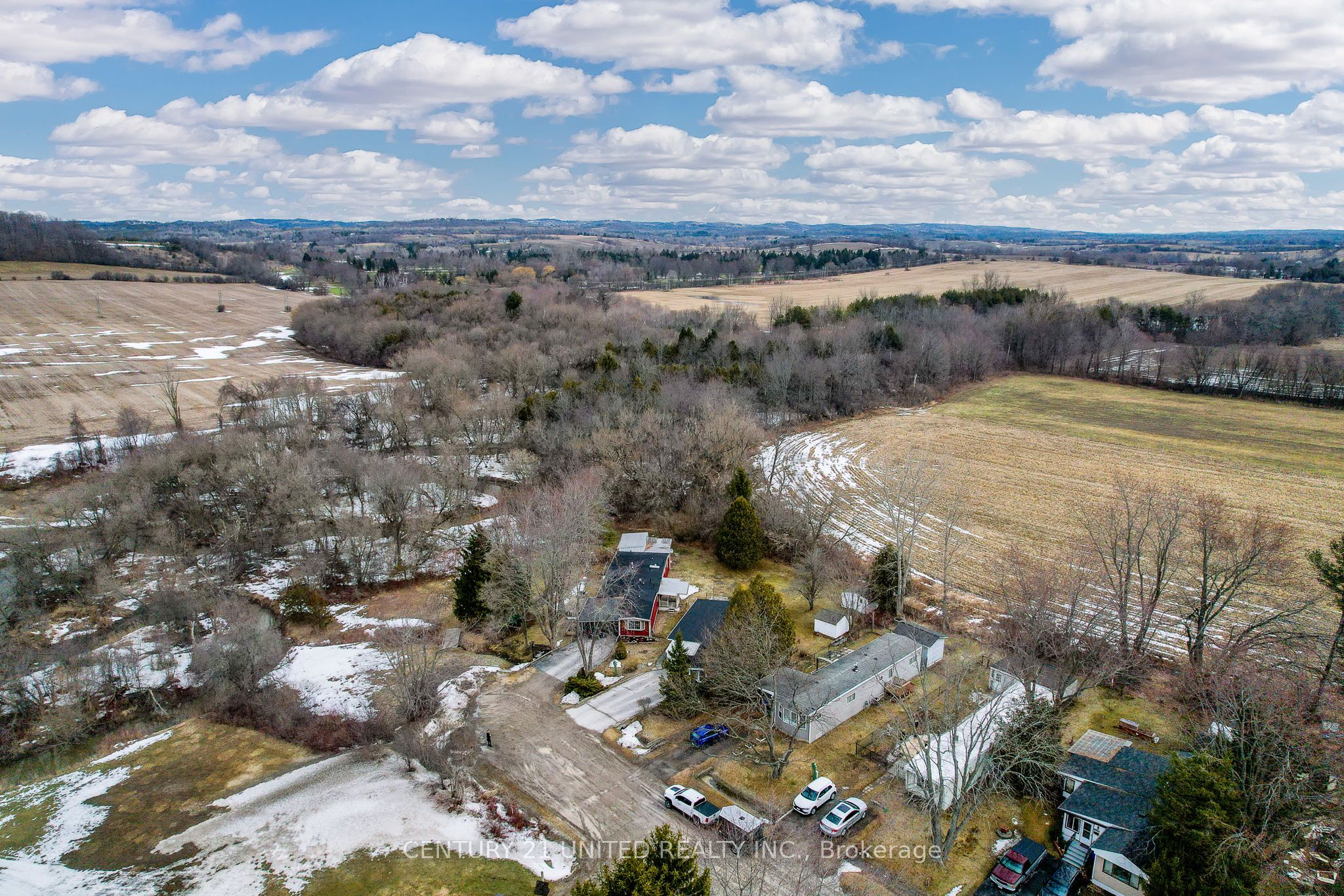 49 Hillview Drive Property Photo 43