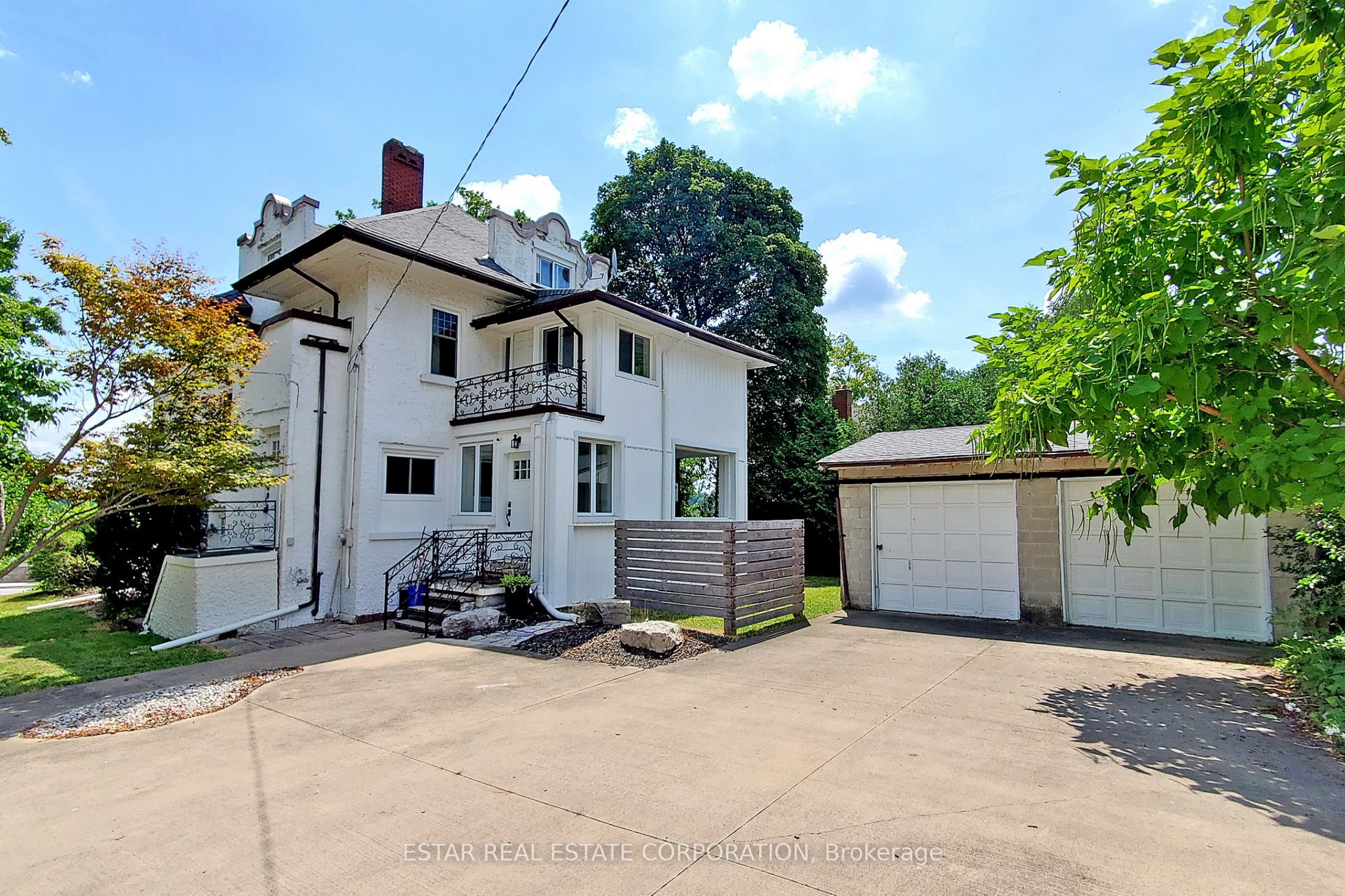5007 River Road Property Photo 1