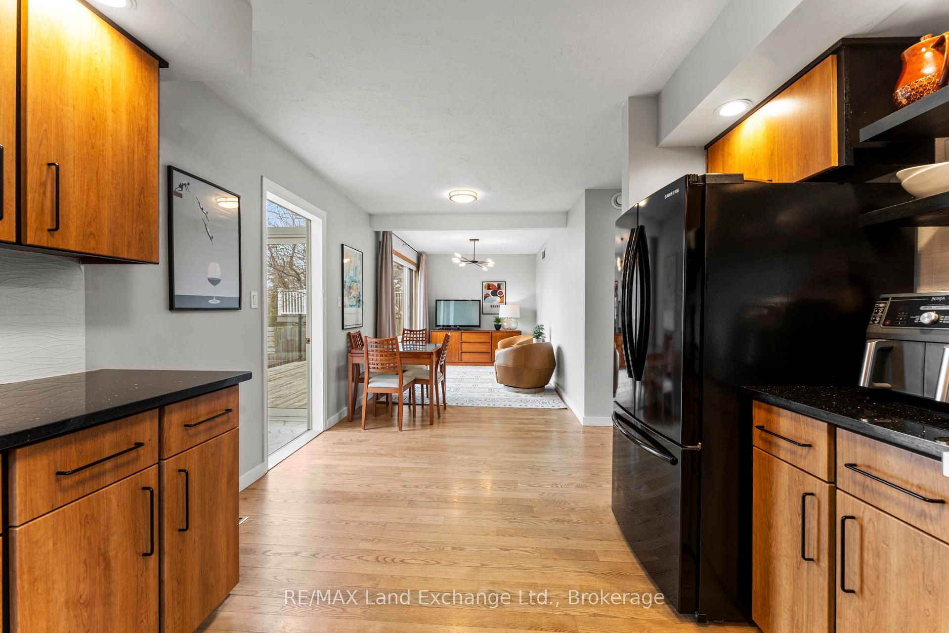 222 Penetangore Row Property Photo 10