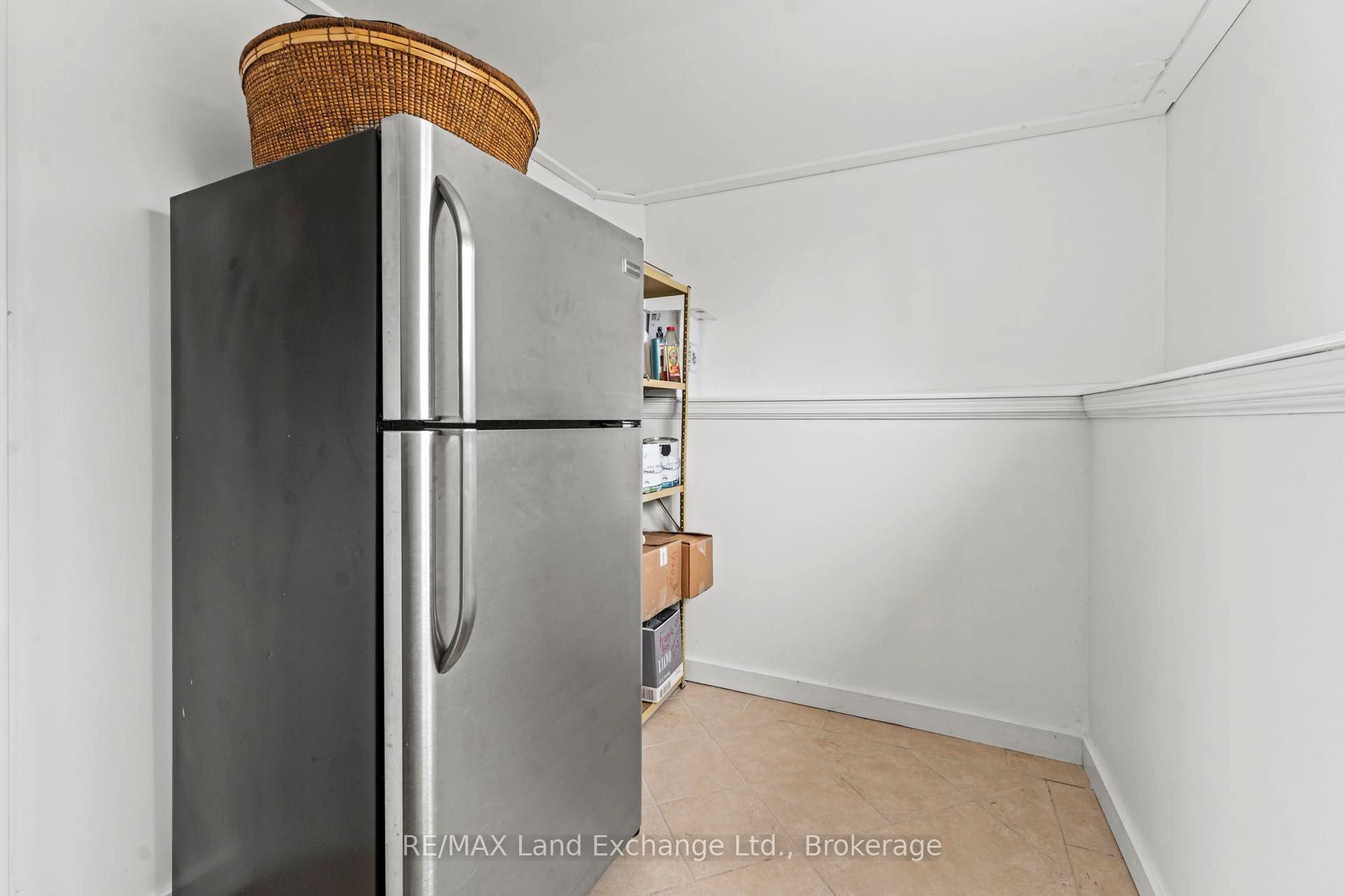 222 Penetangore Row Property Photo 34