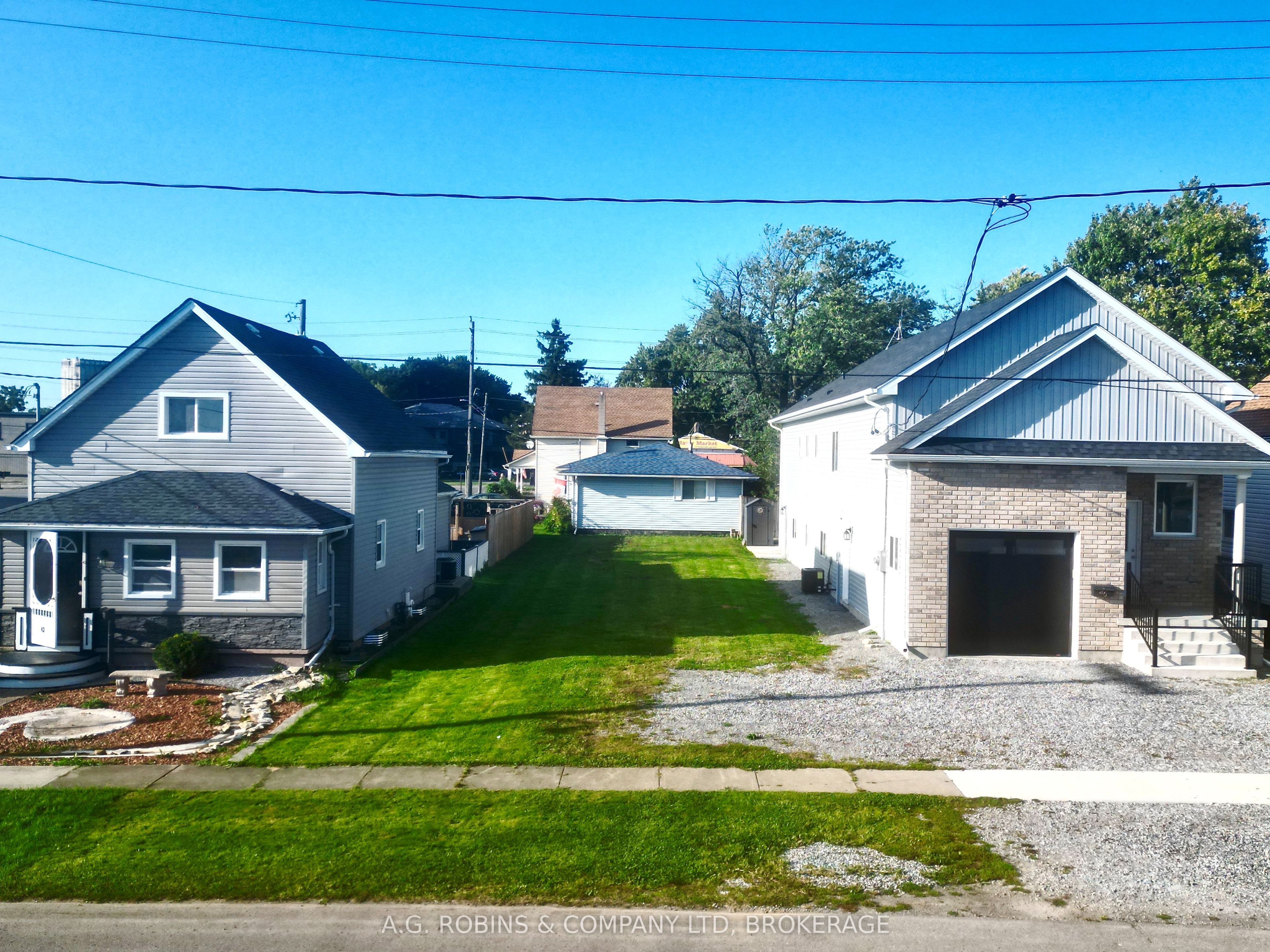 44 Chestnut Street Property Photo 3