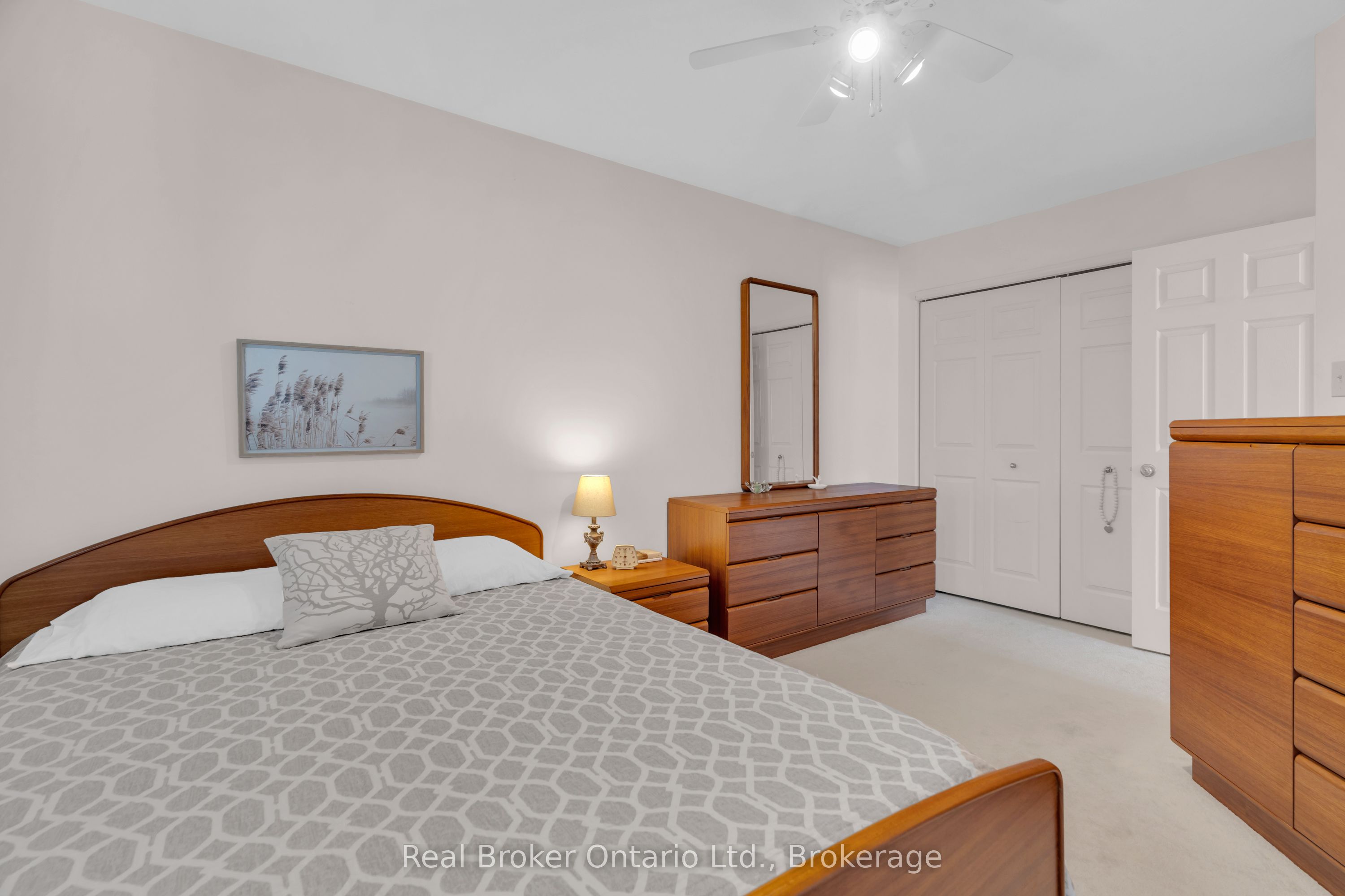 50 South Drive Property Photo 16