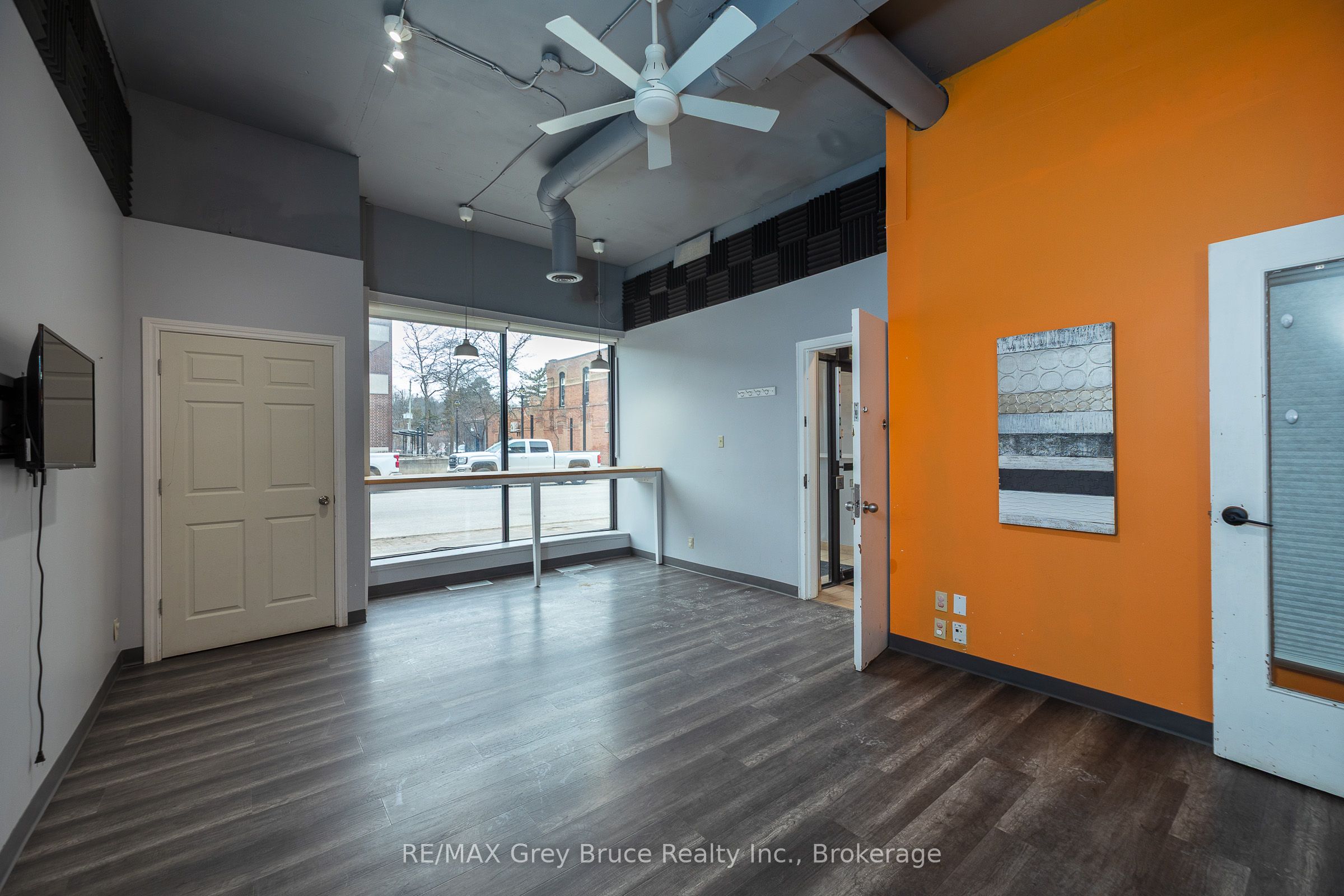 827 2nd Avenue E Property Photo 3