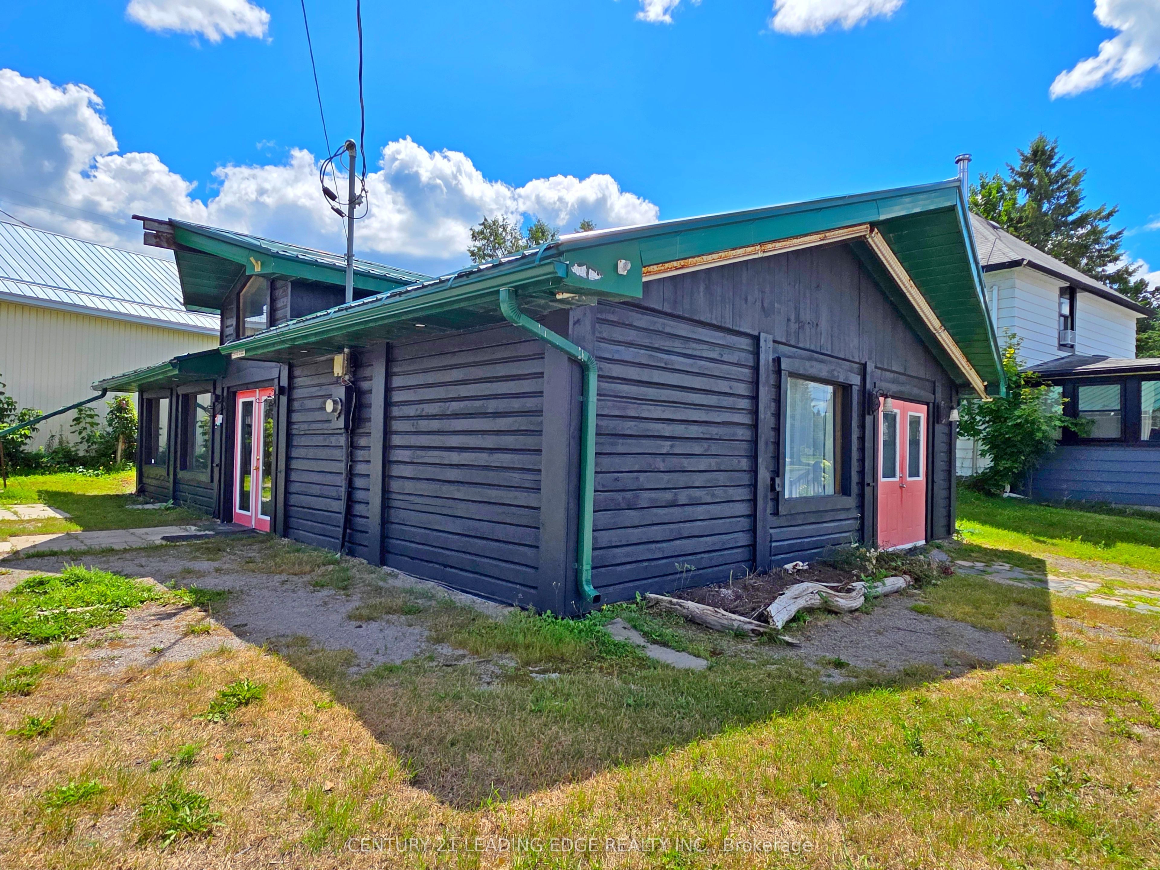 7491 Highway 35 Property Photo 3