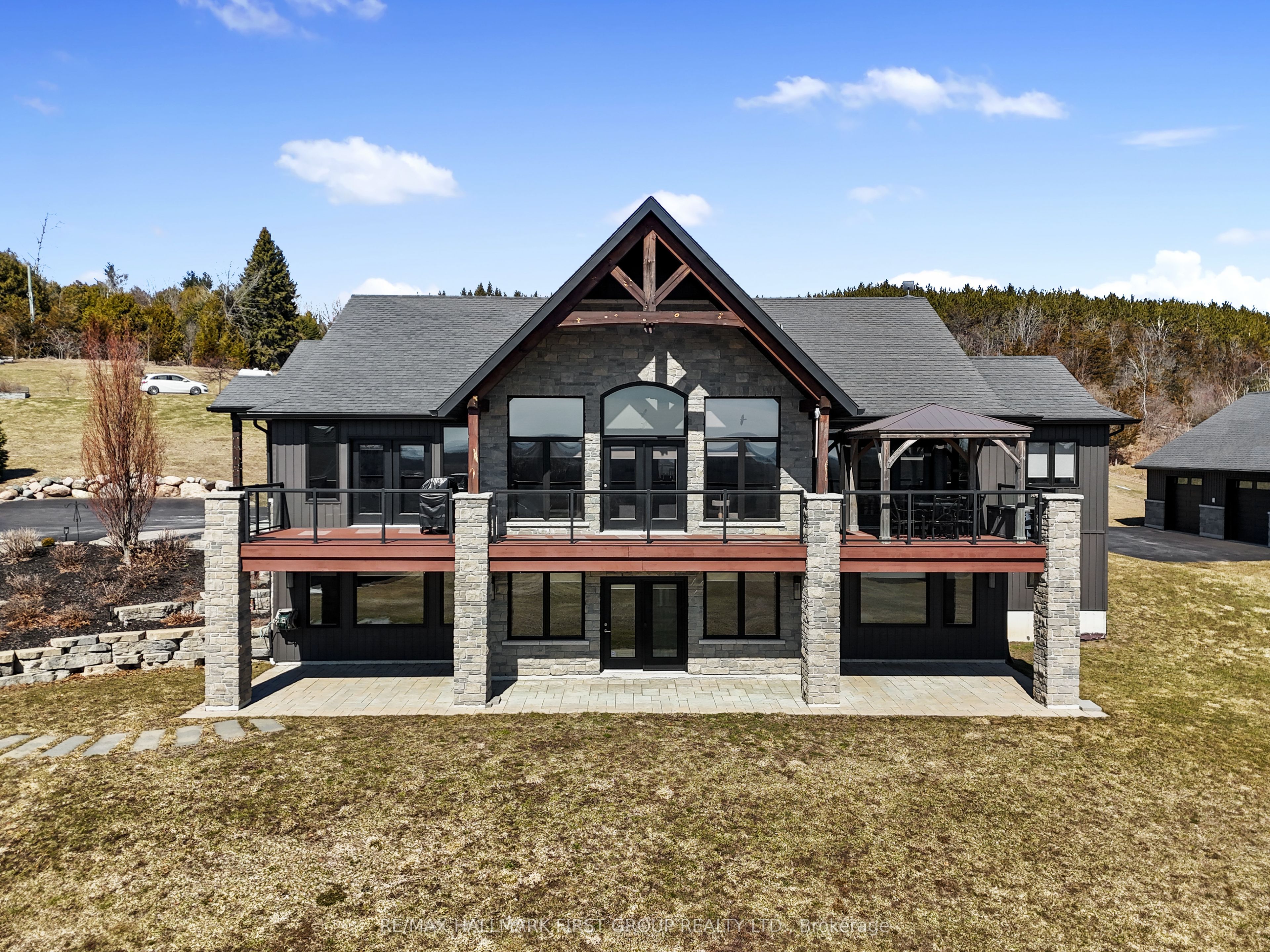 667 Huff Road Property Photo 1