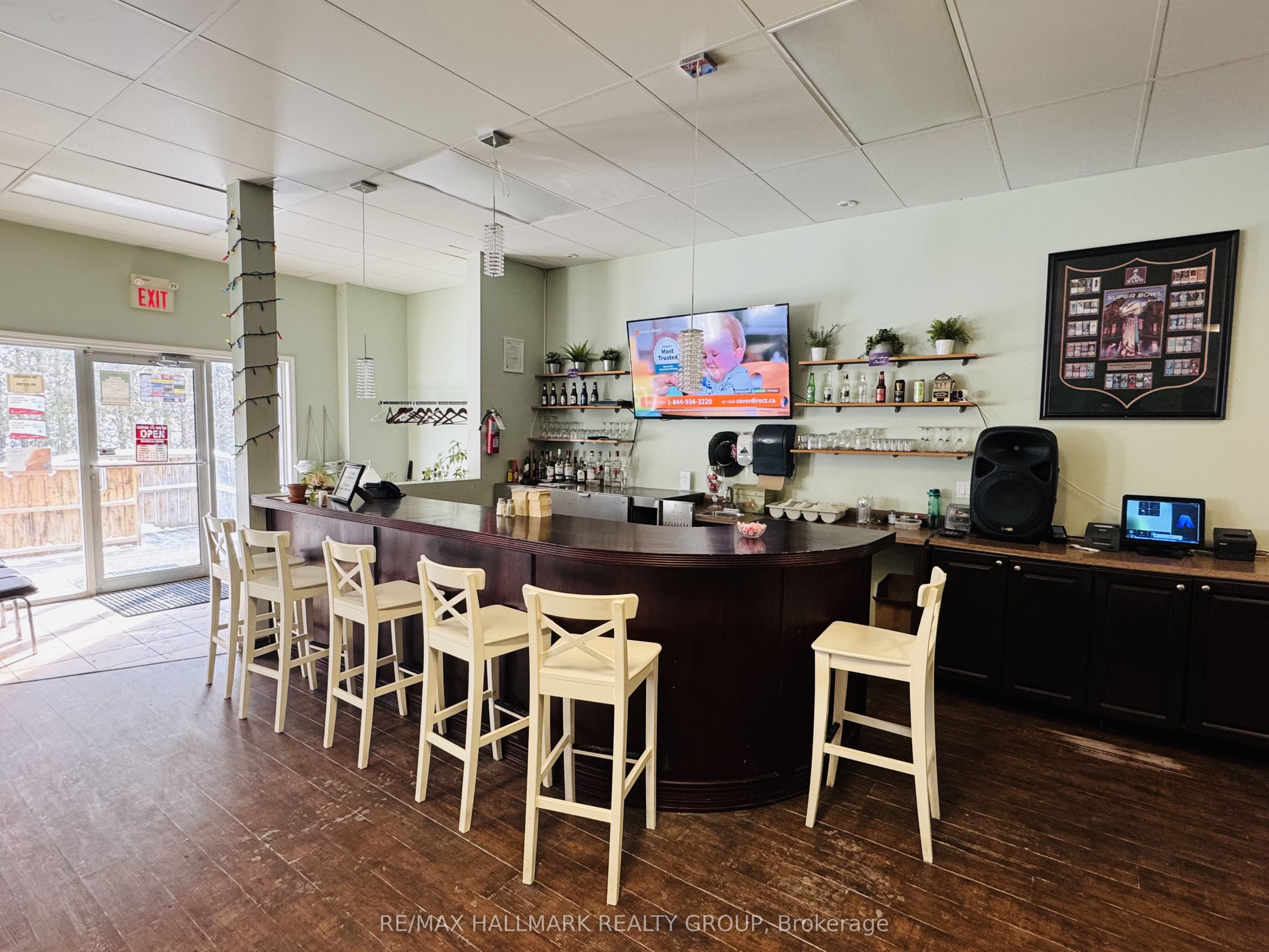 33 Queen St Street Property Photo 5