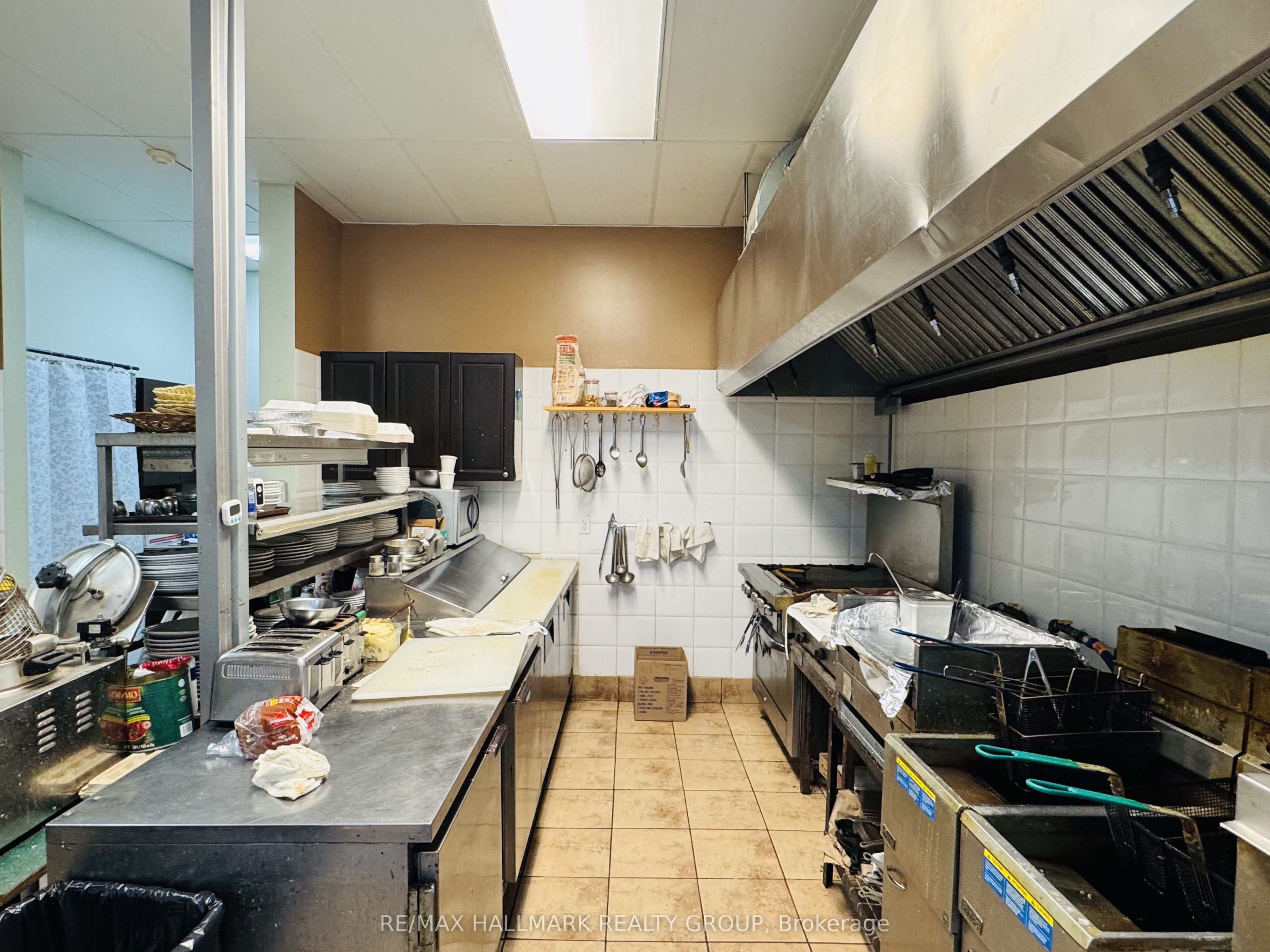 33 Queen St Street Property Photo 15
