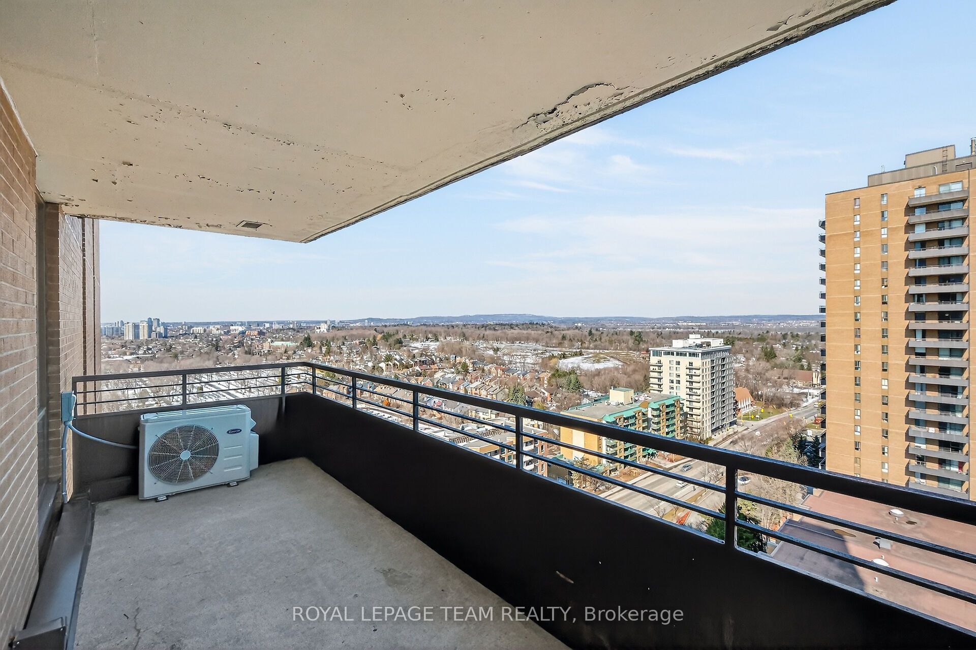 515 St Laurent Boulevard S 1809 Property Photo 36