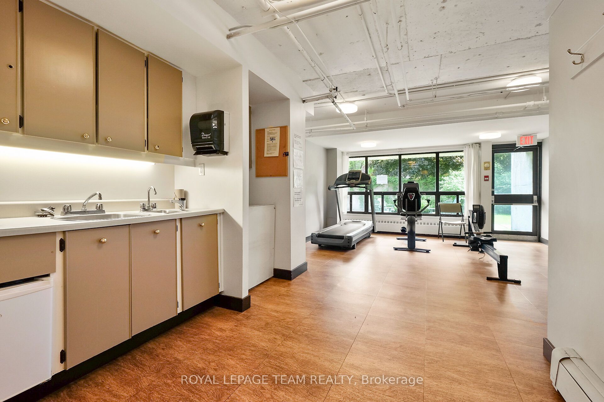 515 St Laurent Boulevard S 1809 Property Photo 40