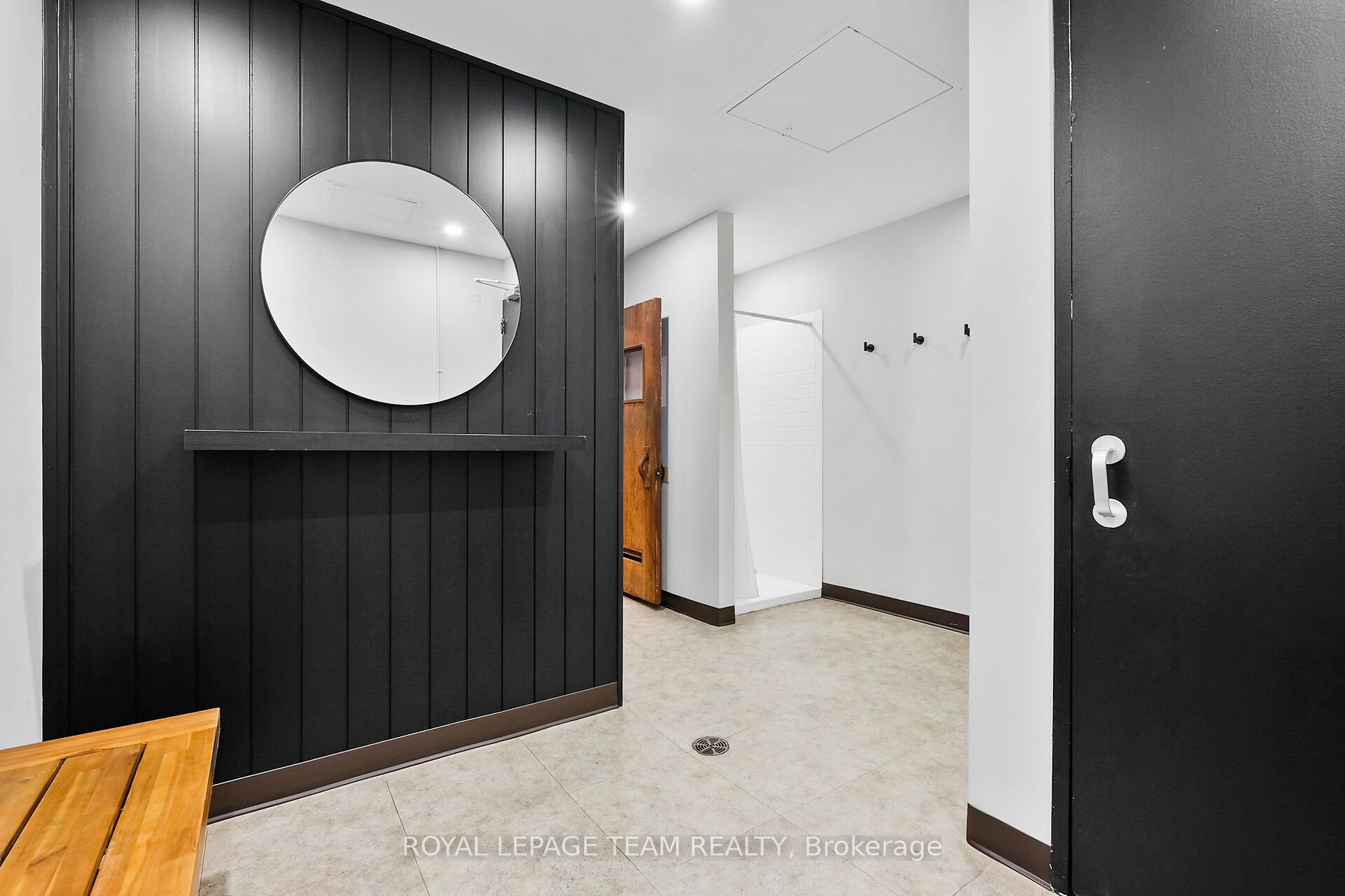 515 St Laurent Boulevard S 1809 Property Photo 46