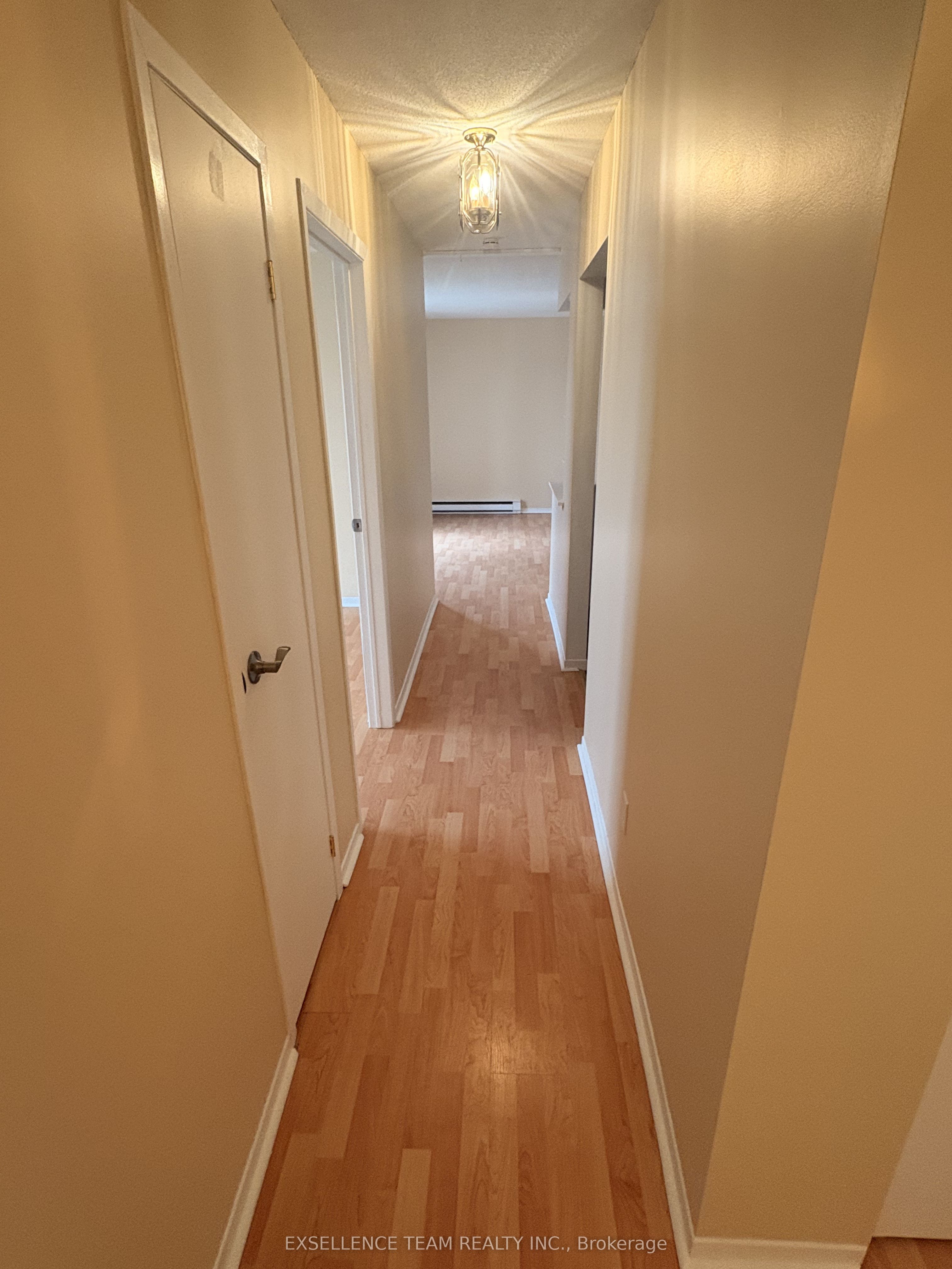 220 Kenyon Street Property Photo 14