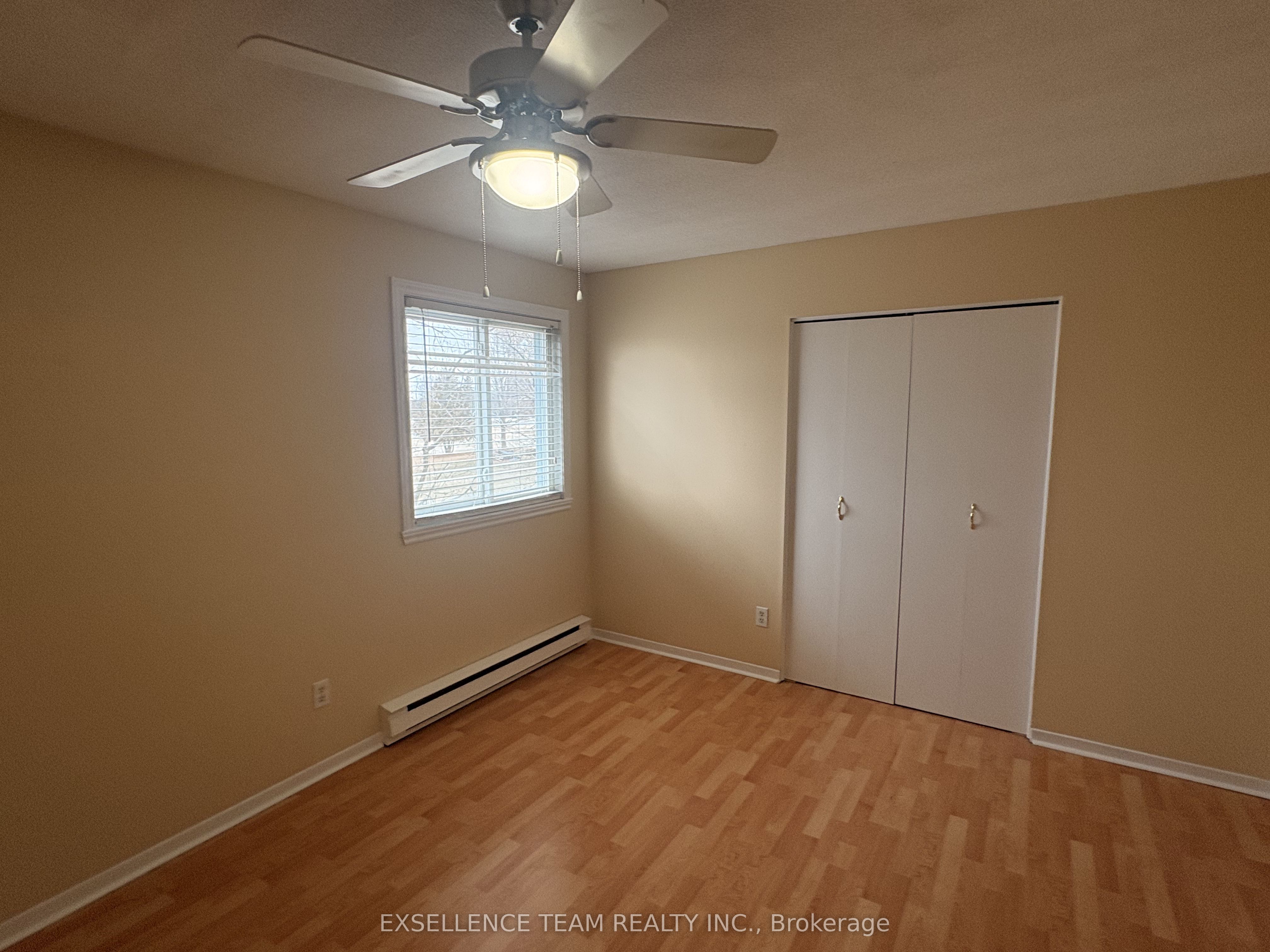 220 Kenyon Street Property Photo 15