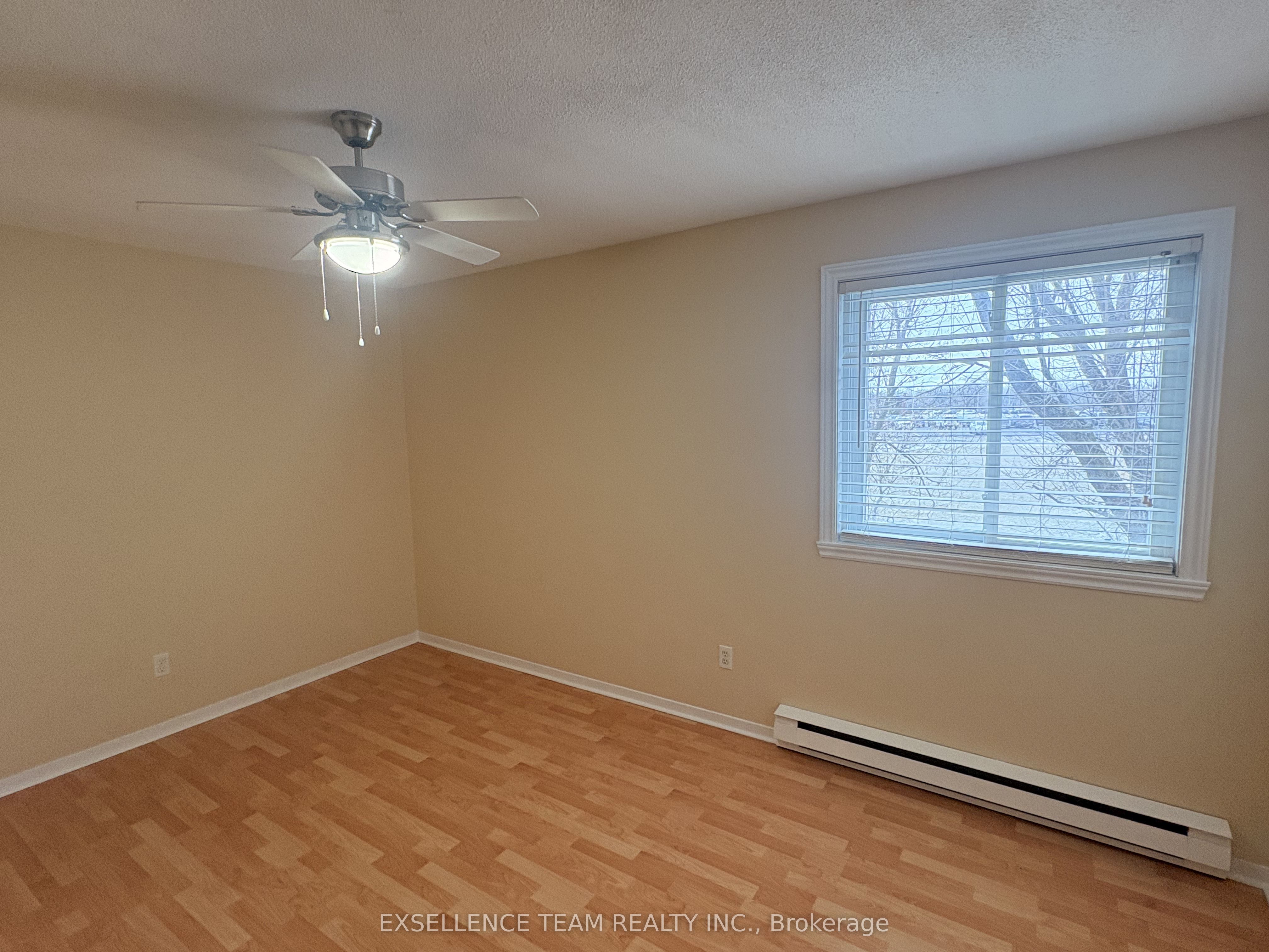 220 Kenyon Street Property Photo 16