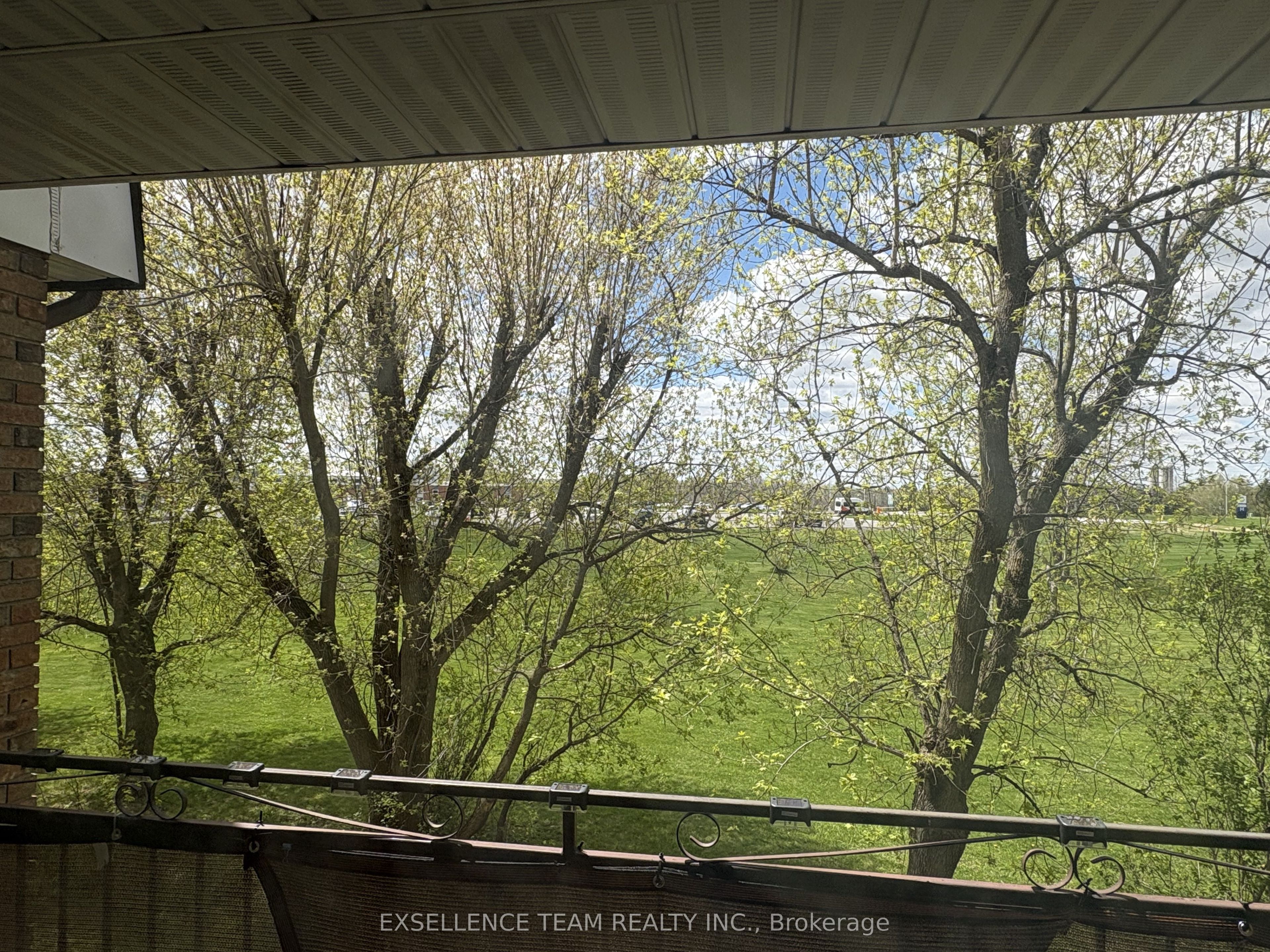 220 Kenyon Street Property Photo 23
