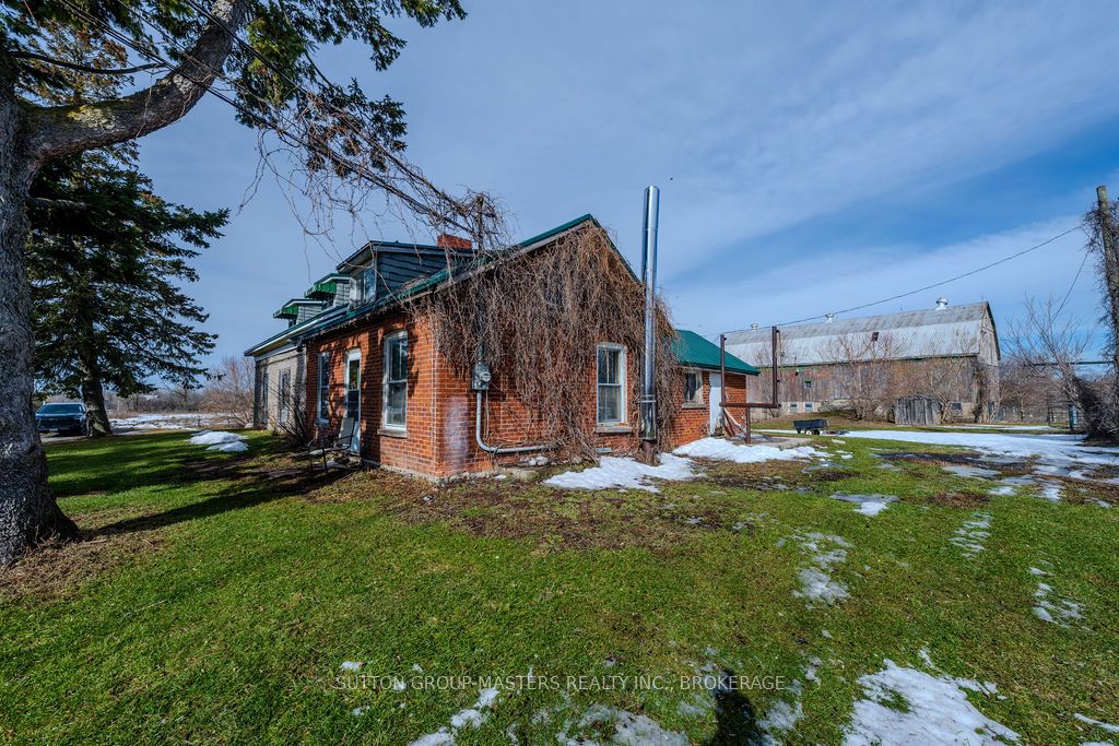 407 Blessington Road Property Photo 6