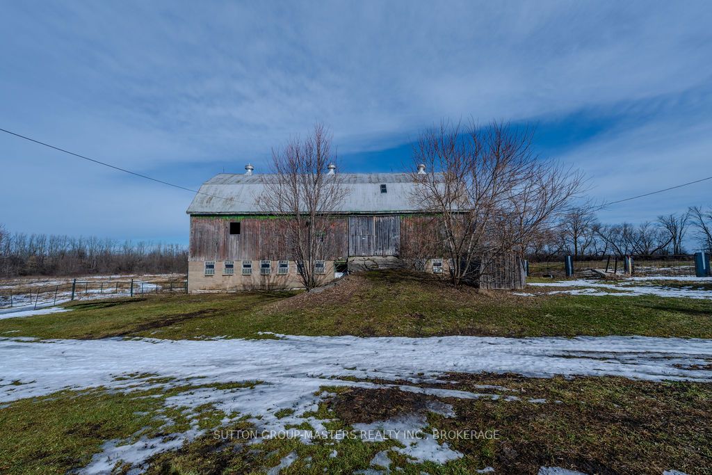 407 Blessington Road Property Photo 9