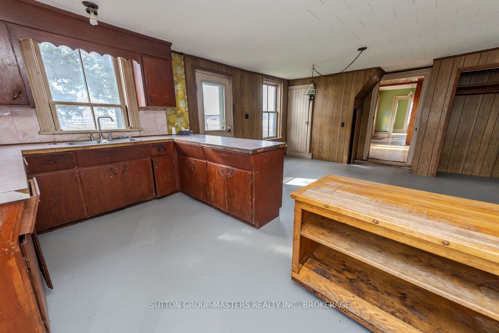 407 Blessington Road Property Photo 25