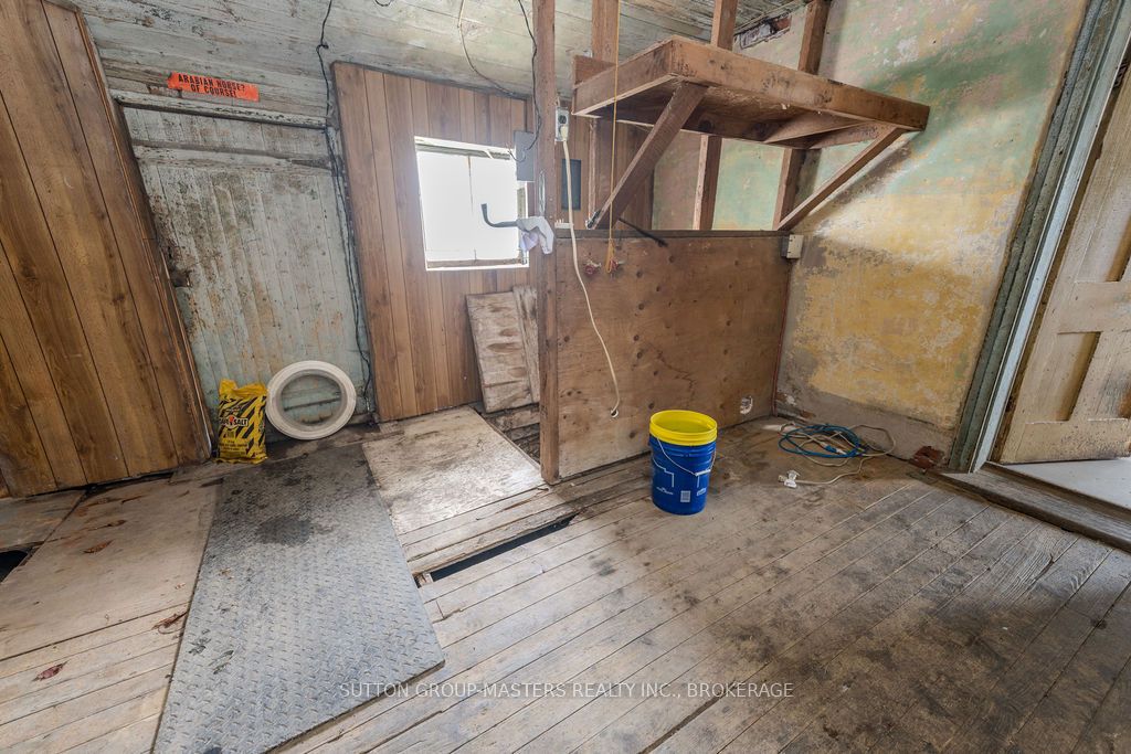 407 Blessington Road Property Photo 29