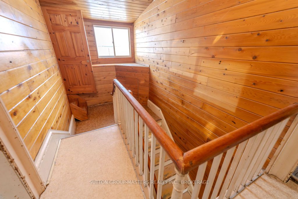 407 Blessington Road Property Photo 32