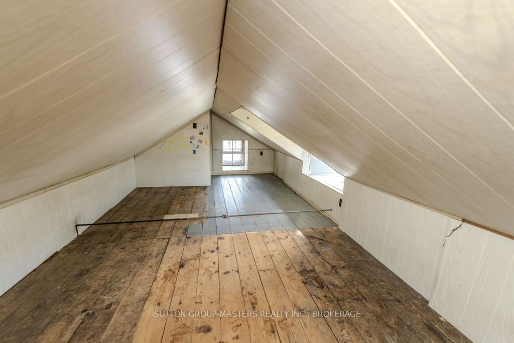 407 Blessington Road Property Photo 38