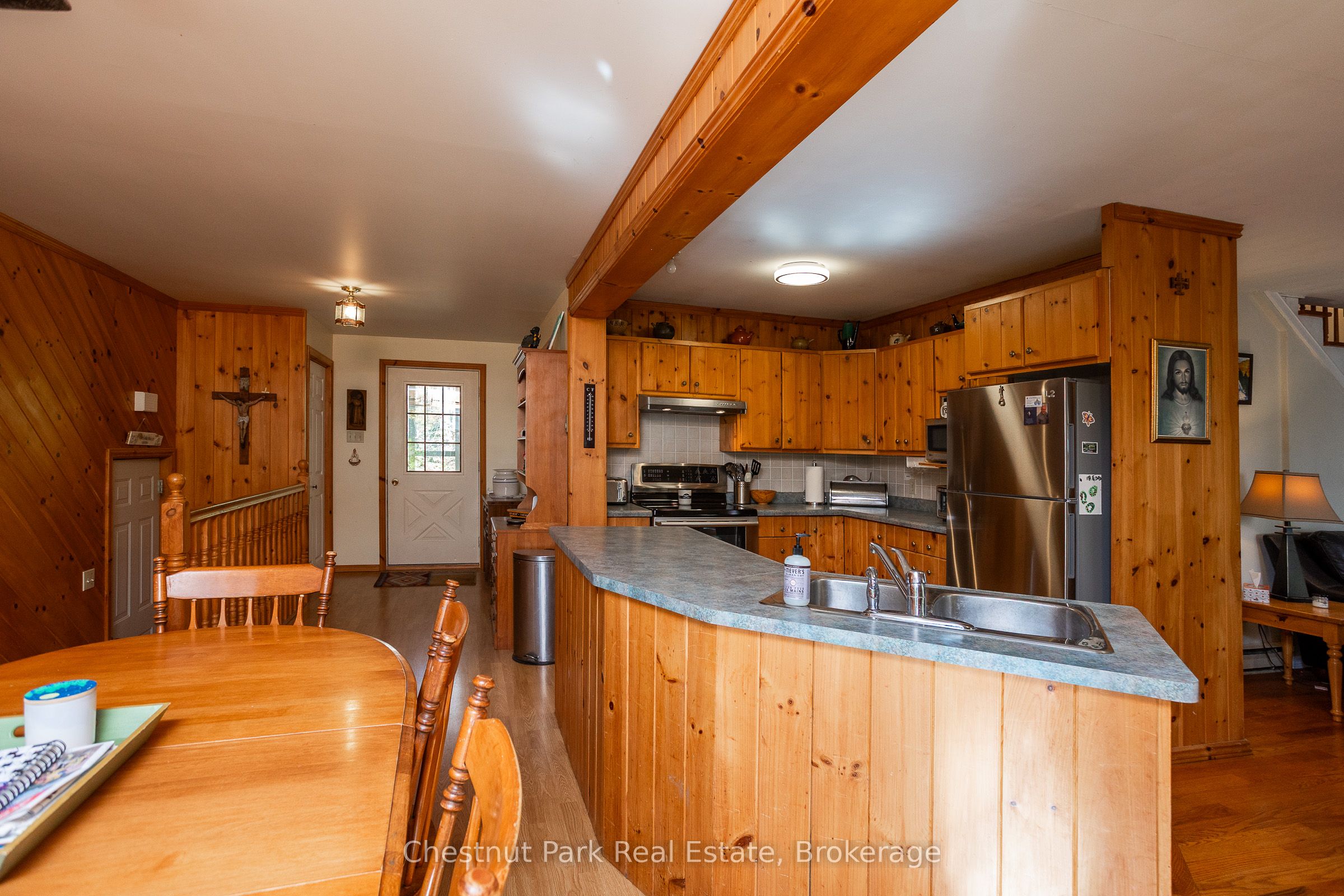 305 Barney's Boulevard Property Photo 7