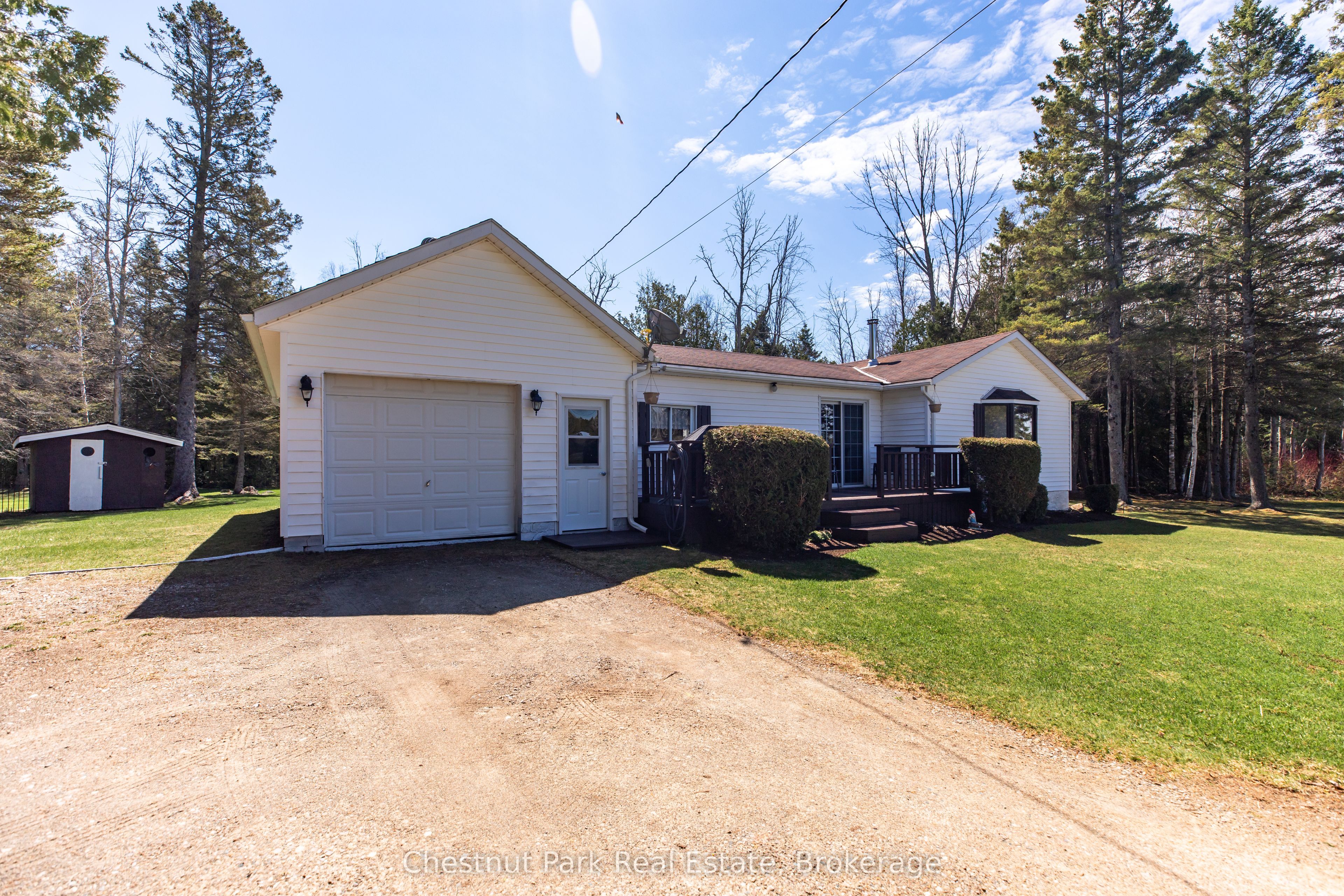 187 Warner Bay Road Property Photo 4