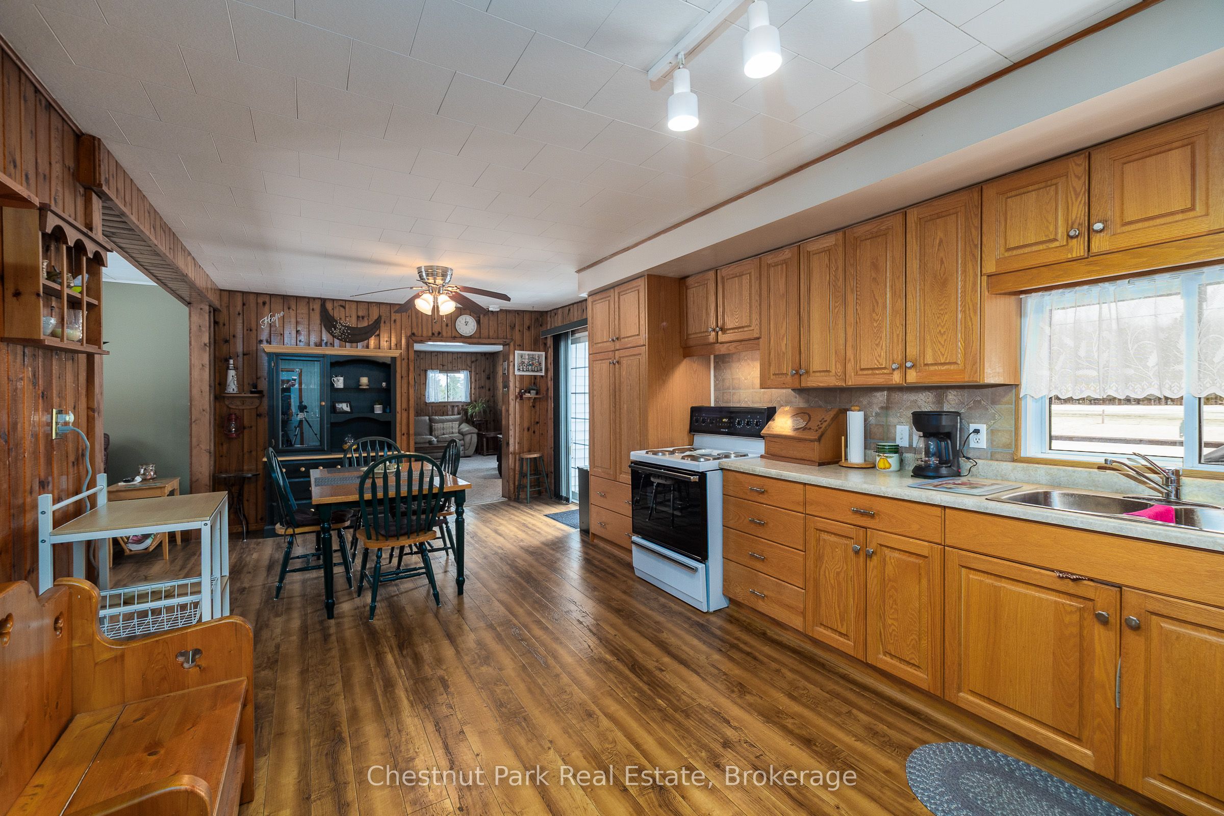 187 Warner Bay Road Property Photo 7
