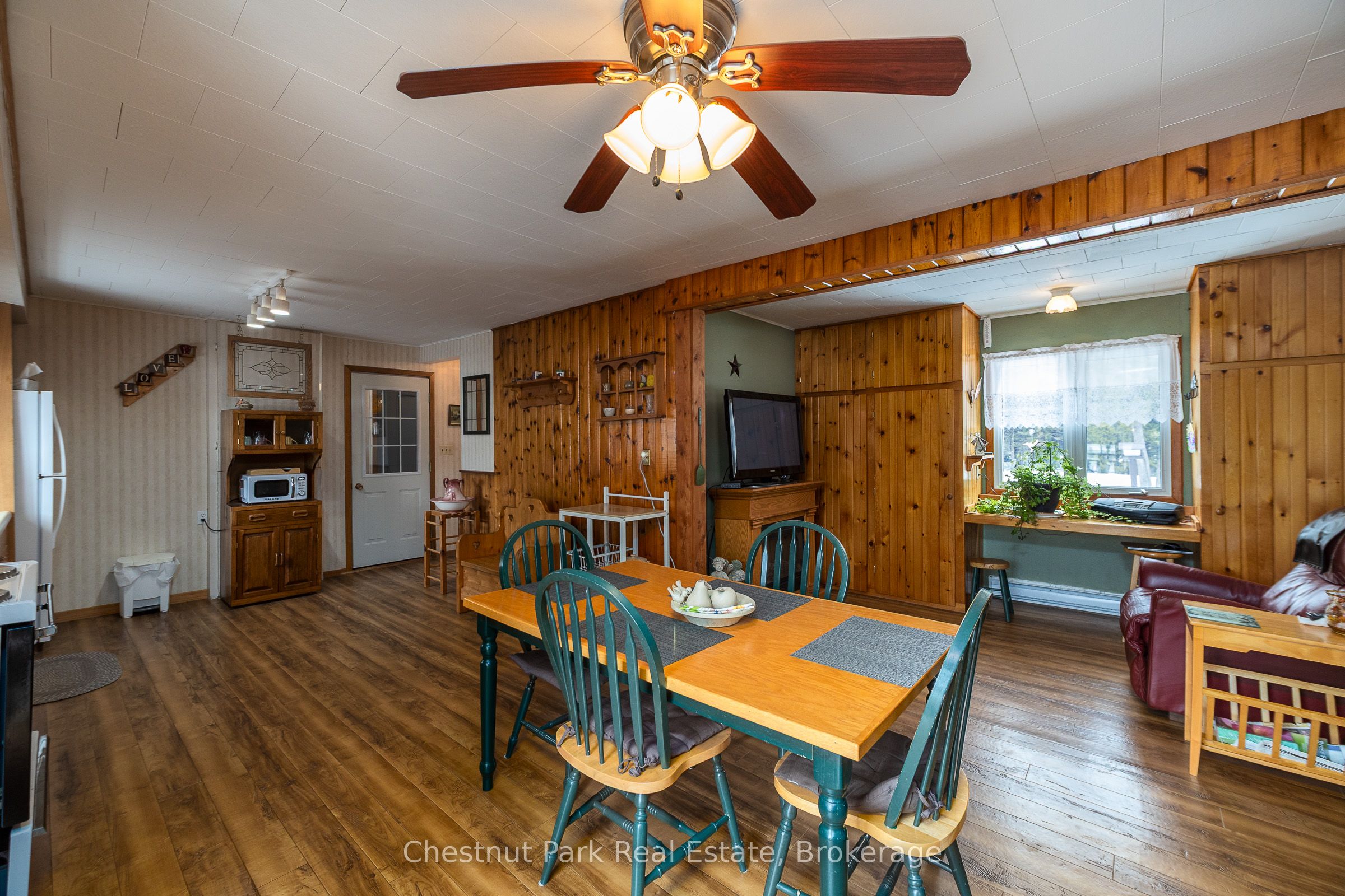 187 Warner Bay Road Property Photo 9